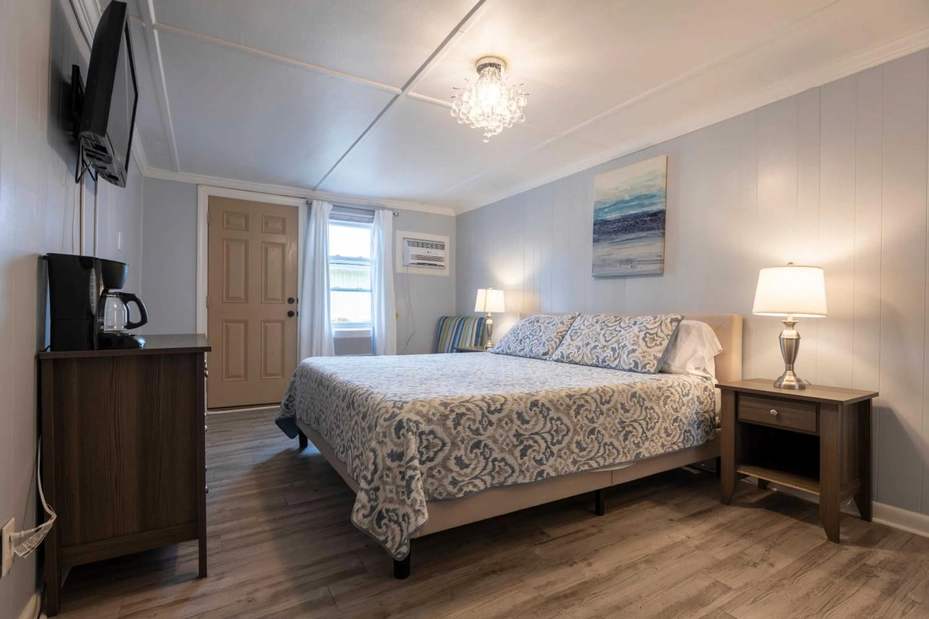 Bed in Blackbeard's Lodge