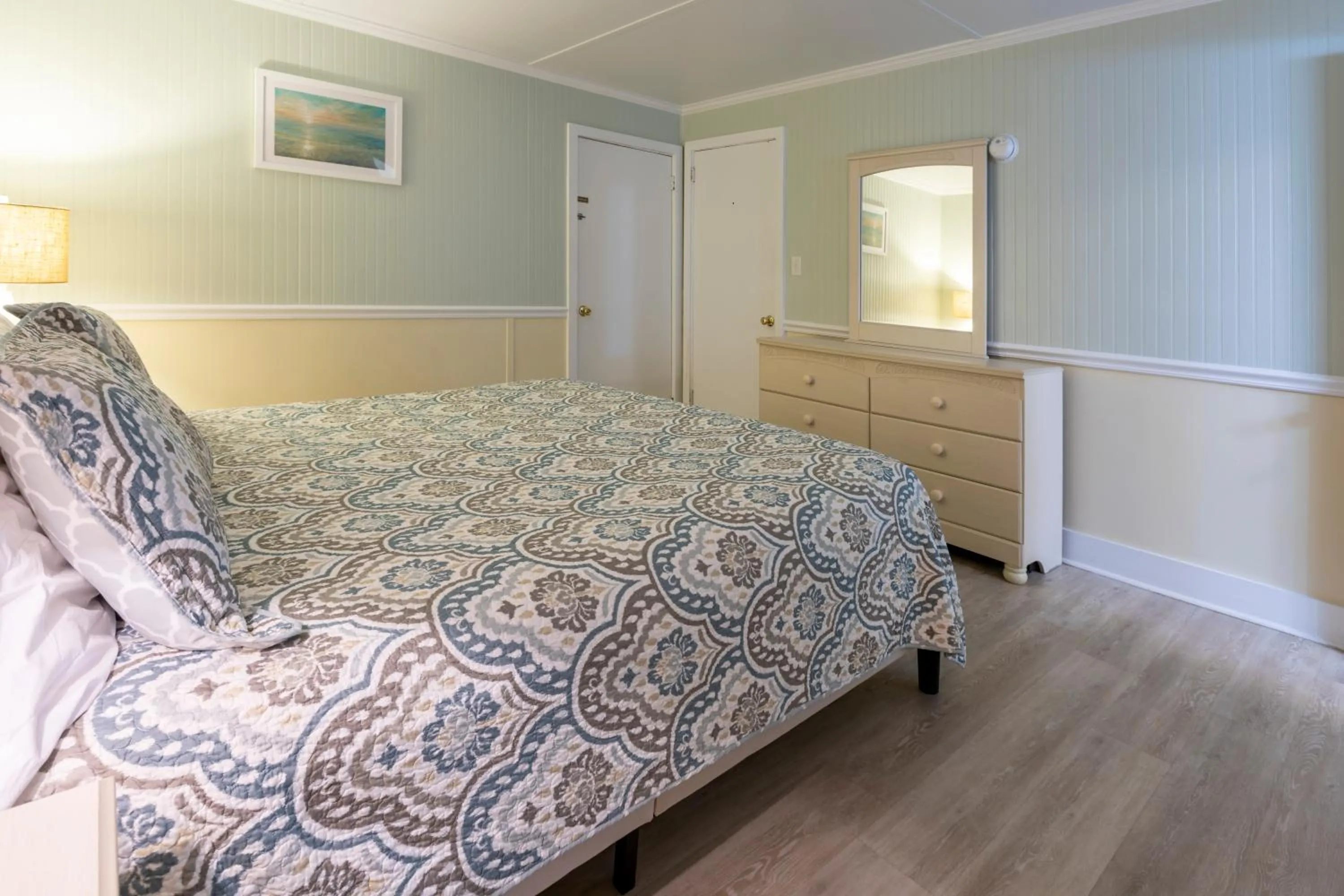 Bed in Blackbeard's Lodge