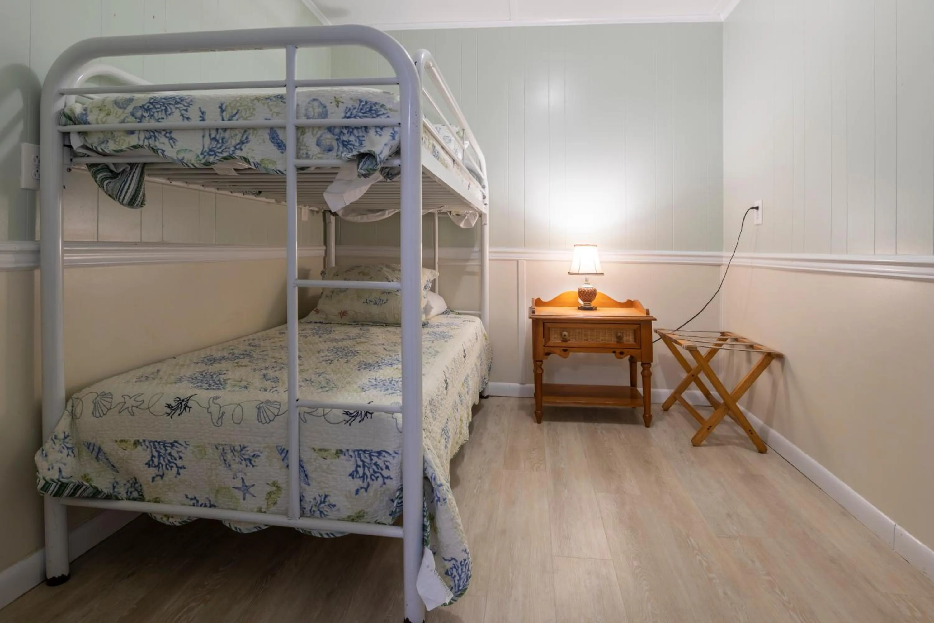 Bed in Blackbeard's Lodge