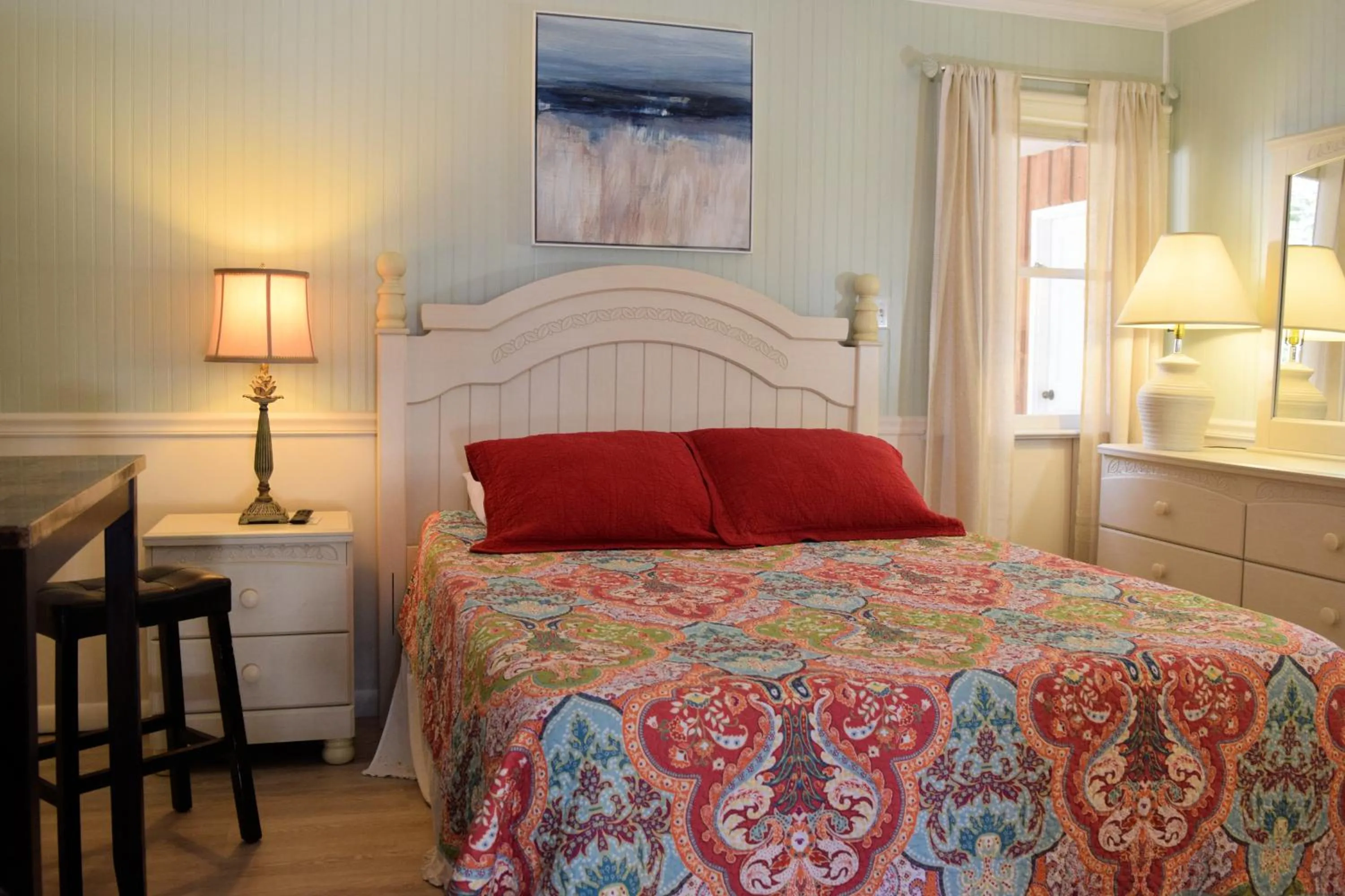 Bed in Blackbeard's Lodge