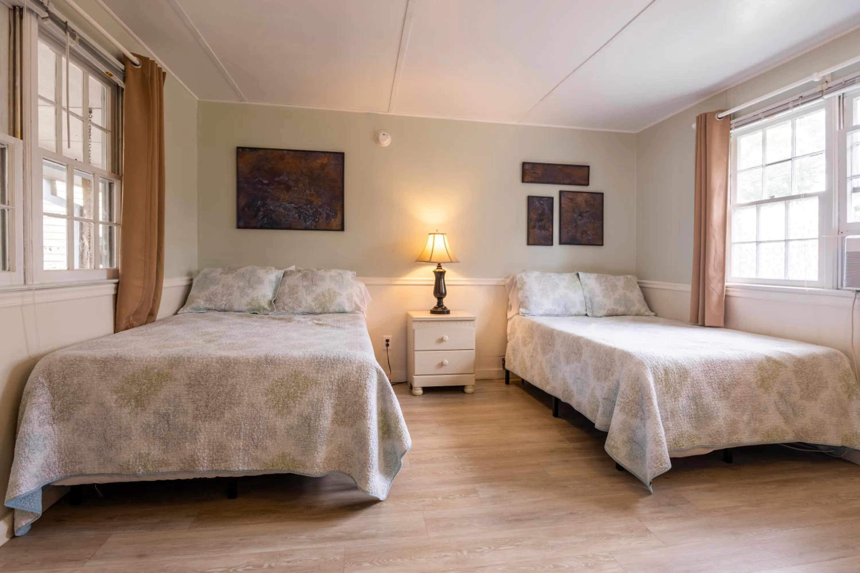 Bed in Blackbeard's Lodge