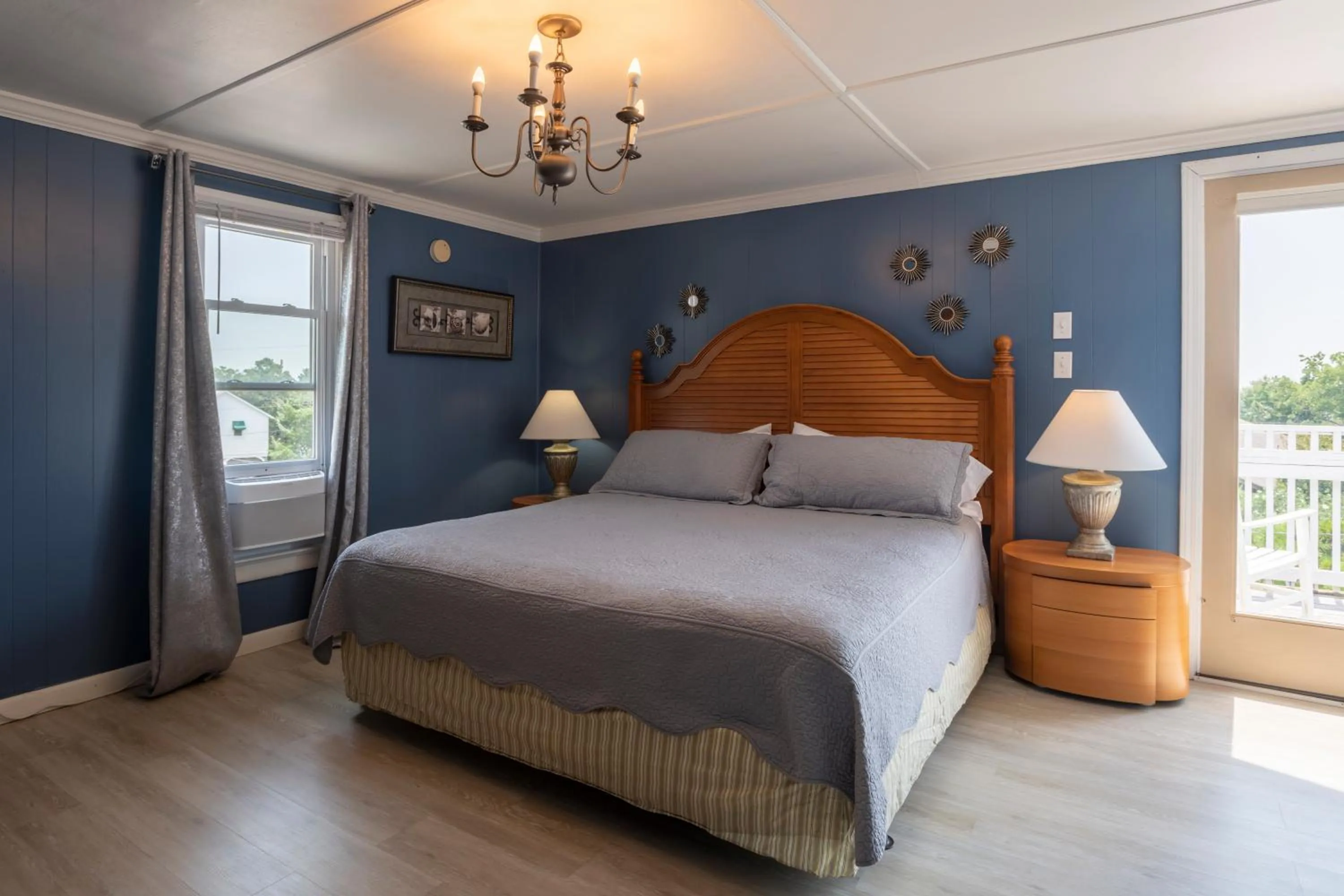 Bed in Blackbeard's Lodge