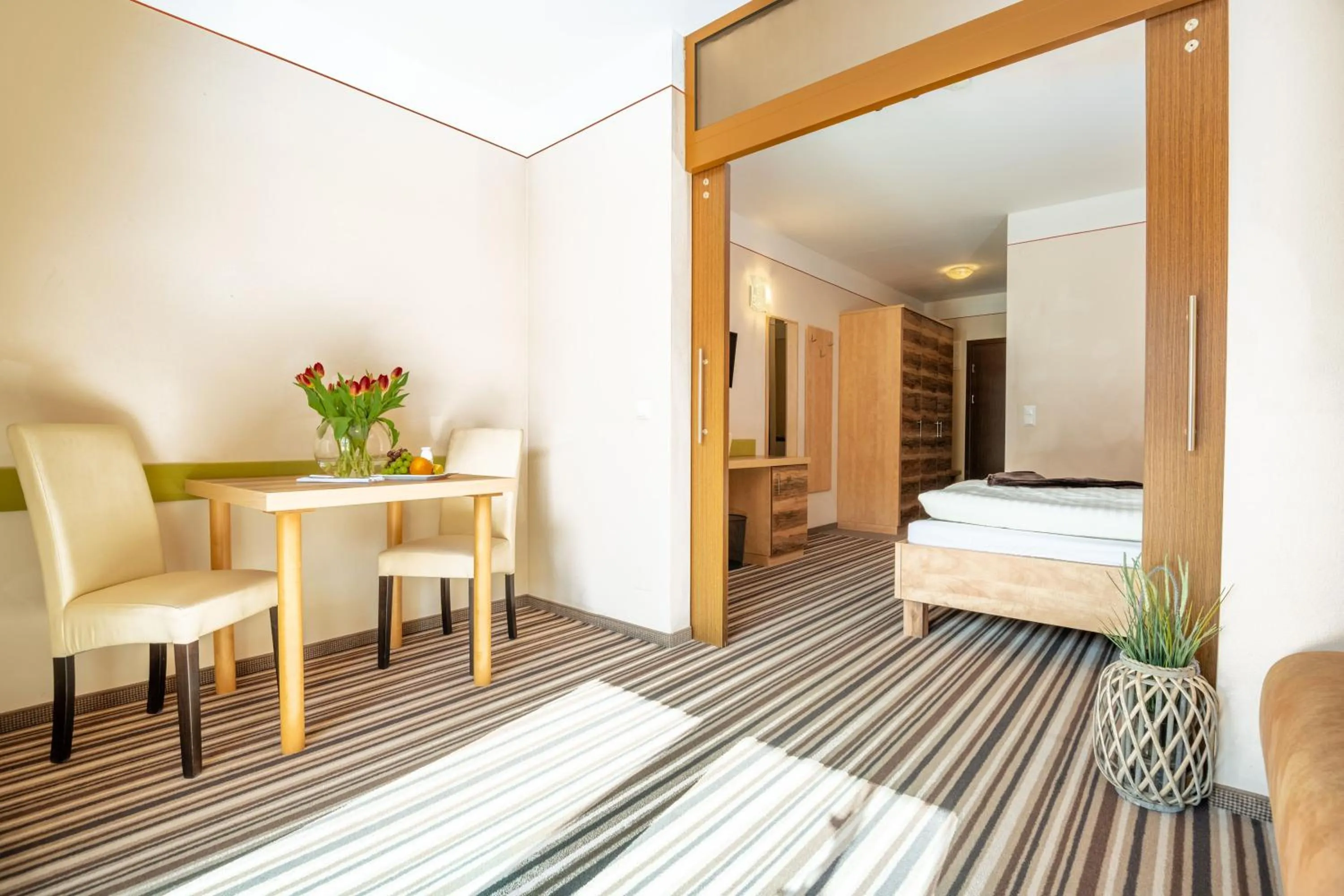 Seating area, Bed in Pogöriacherhof