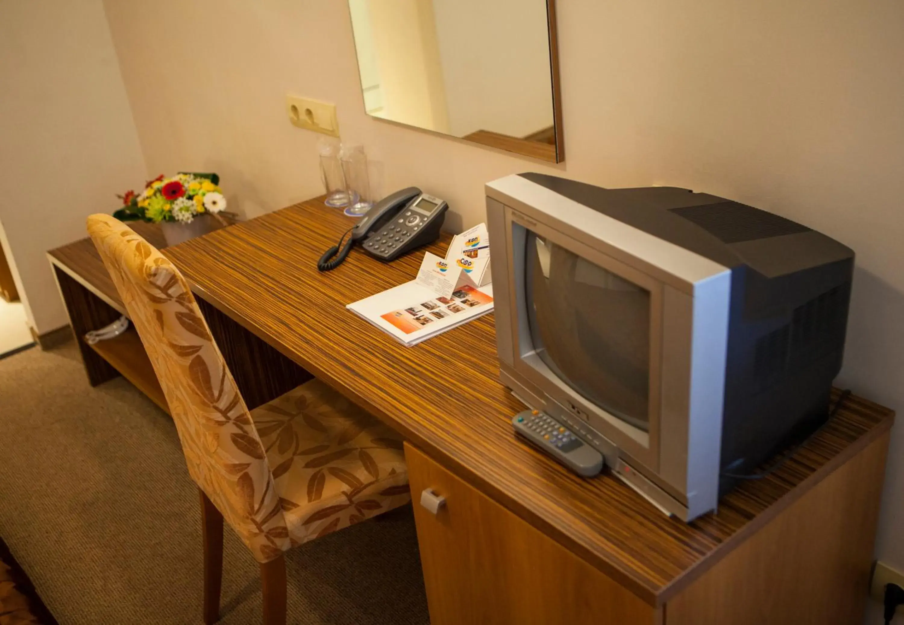 Photo of the whole room in Hotel Intelcoop Photo of the whole room in Hotel Intelcoop