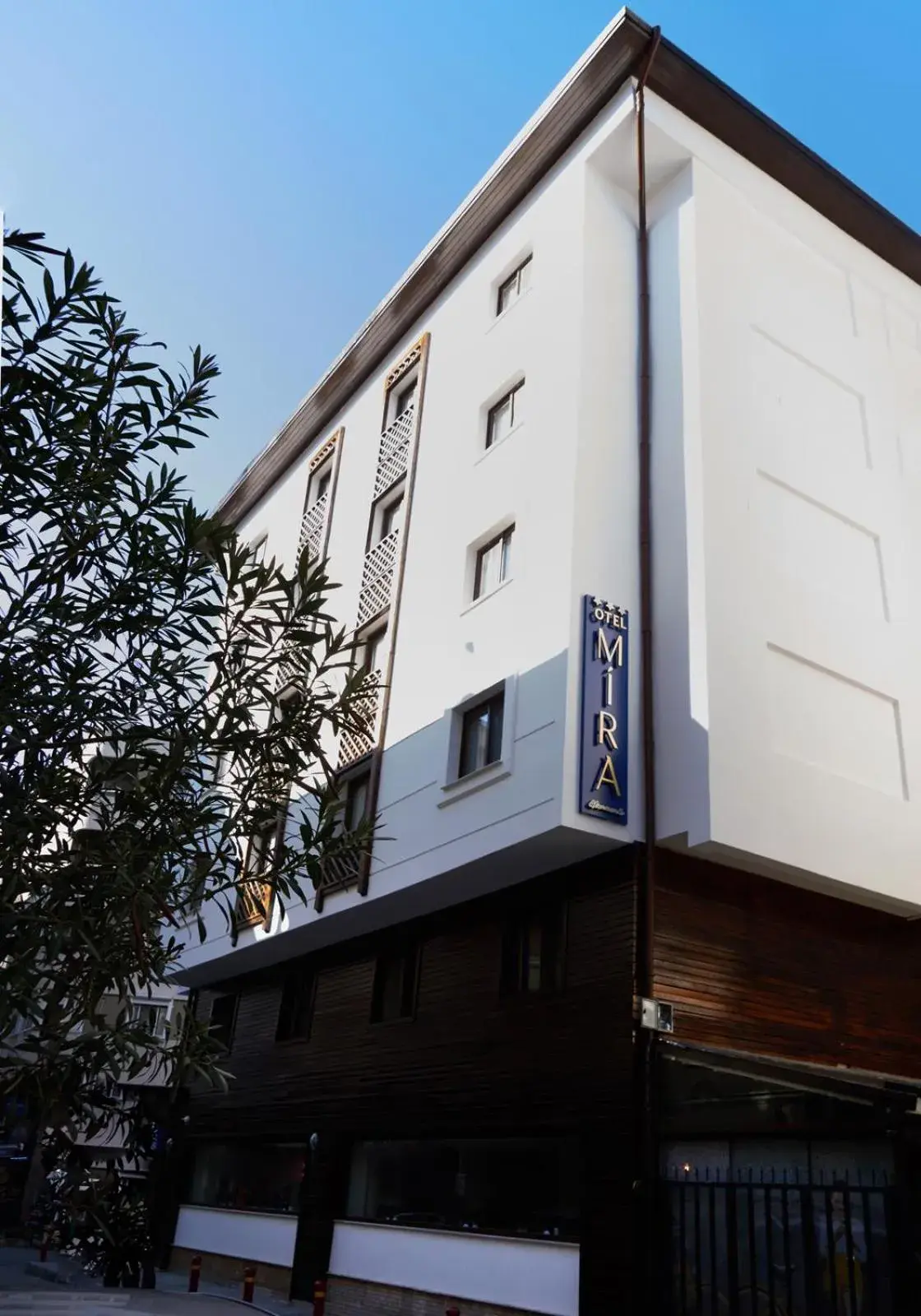 Property building in Mira Otel Alsancak Property building in Mira Otel Alsancak
