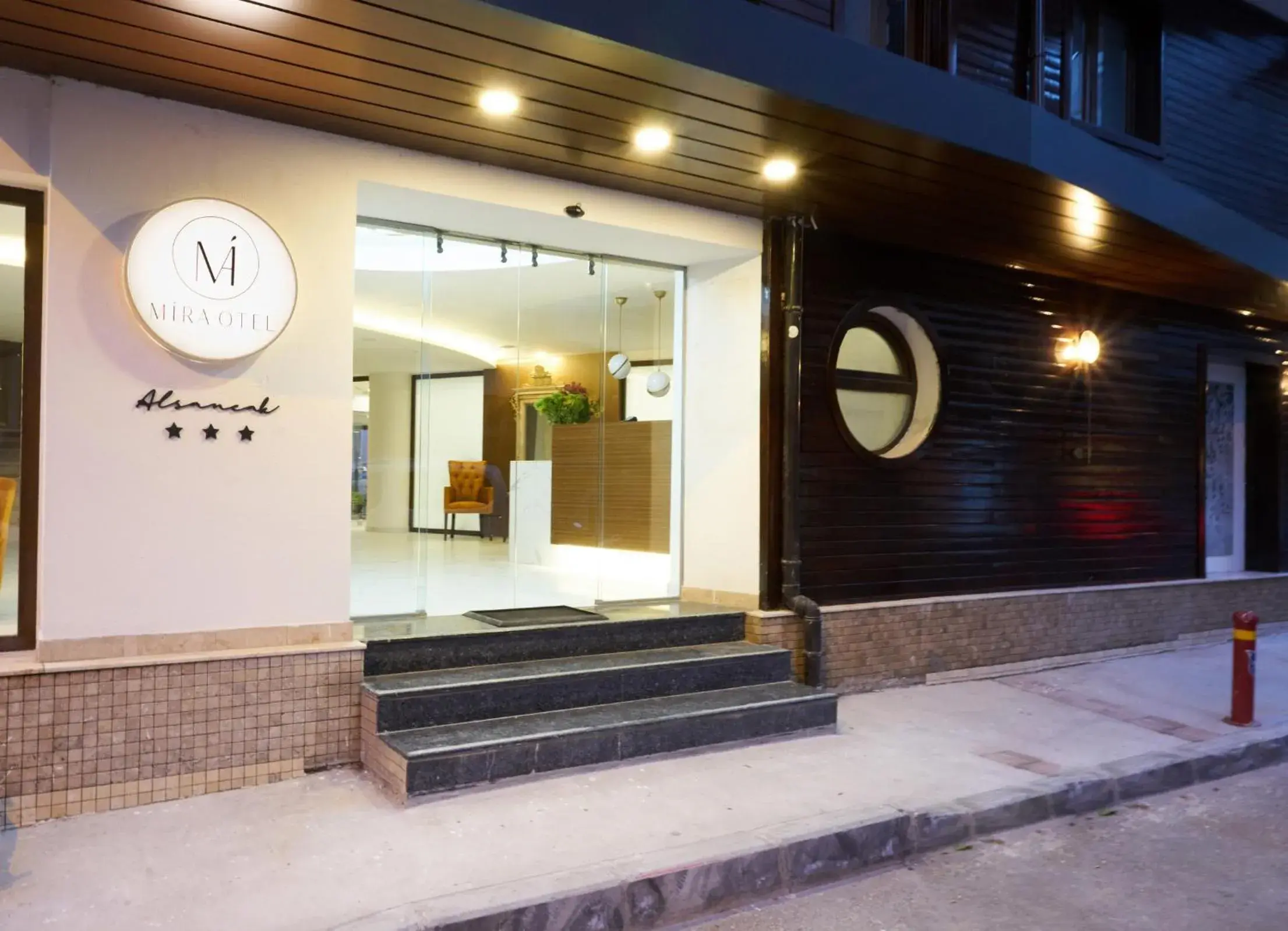 Property building in Mira Otel Alsancak Property building in Mira Otel Alsancak