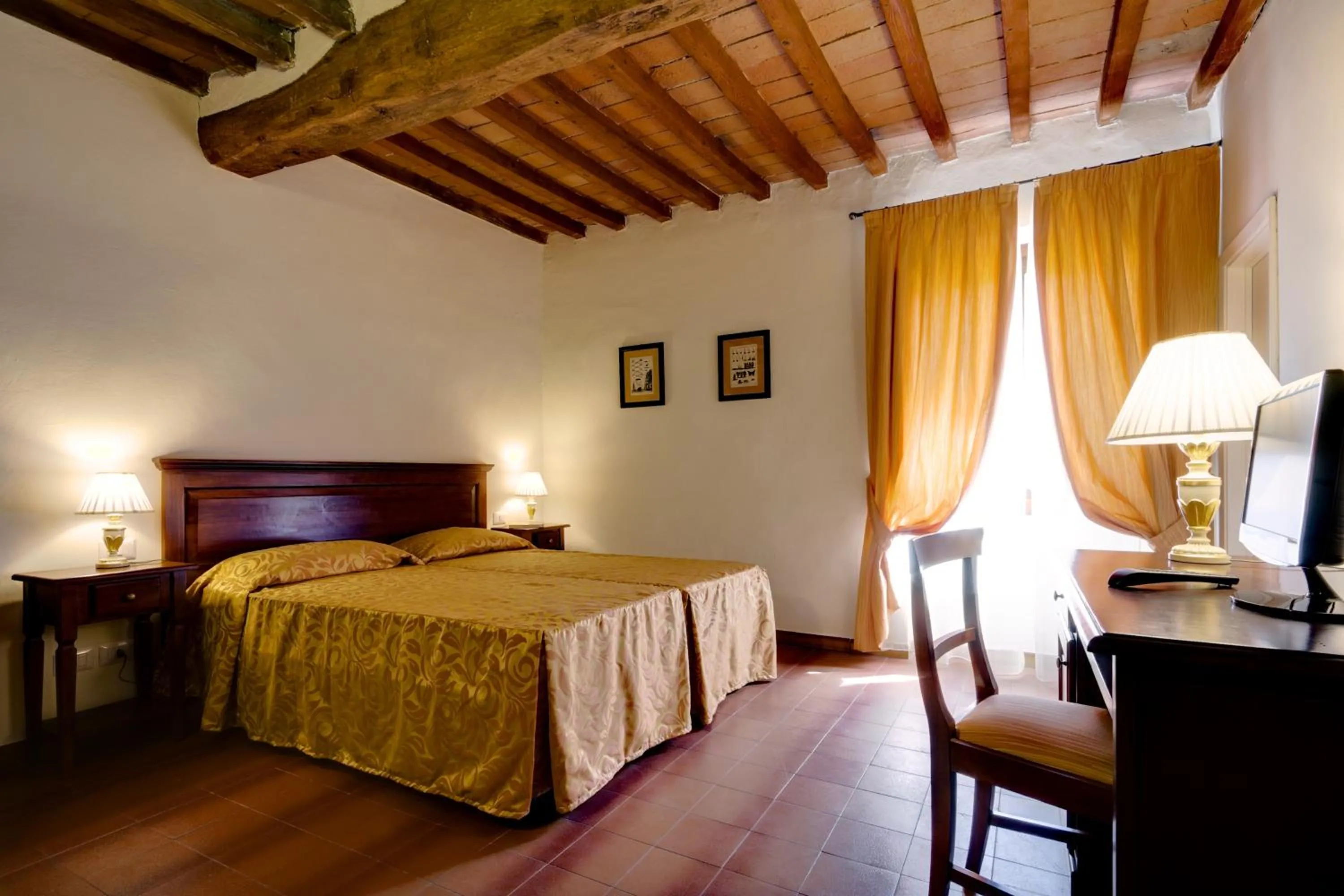 Day, Bed in Hotel Il Cavallo