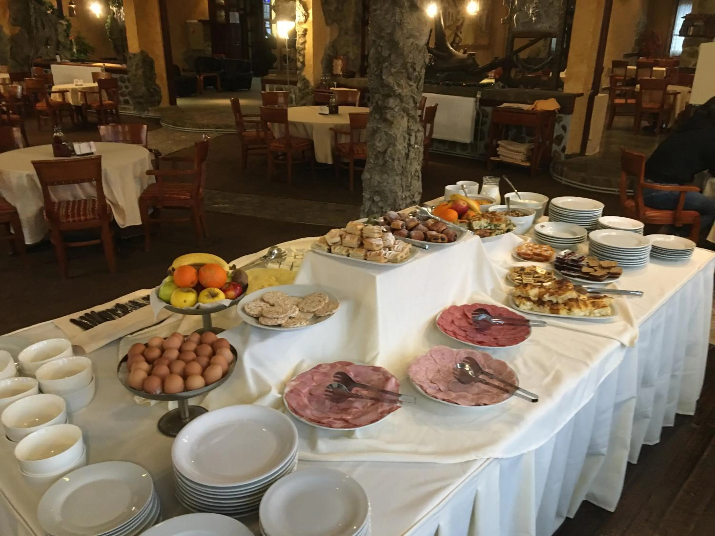 Buffet breakfast in Hotel Rodina
