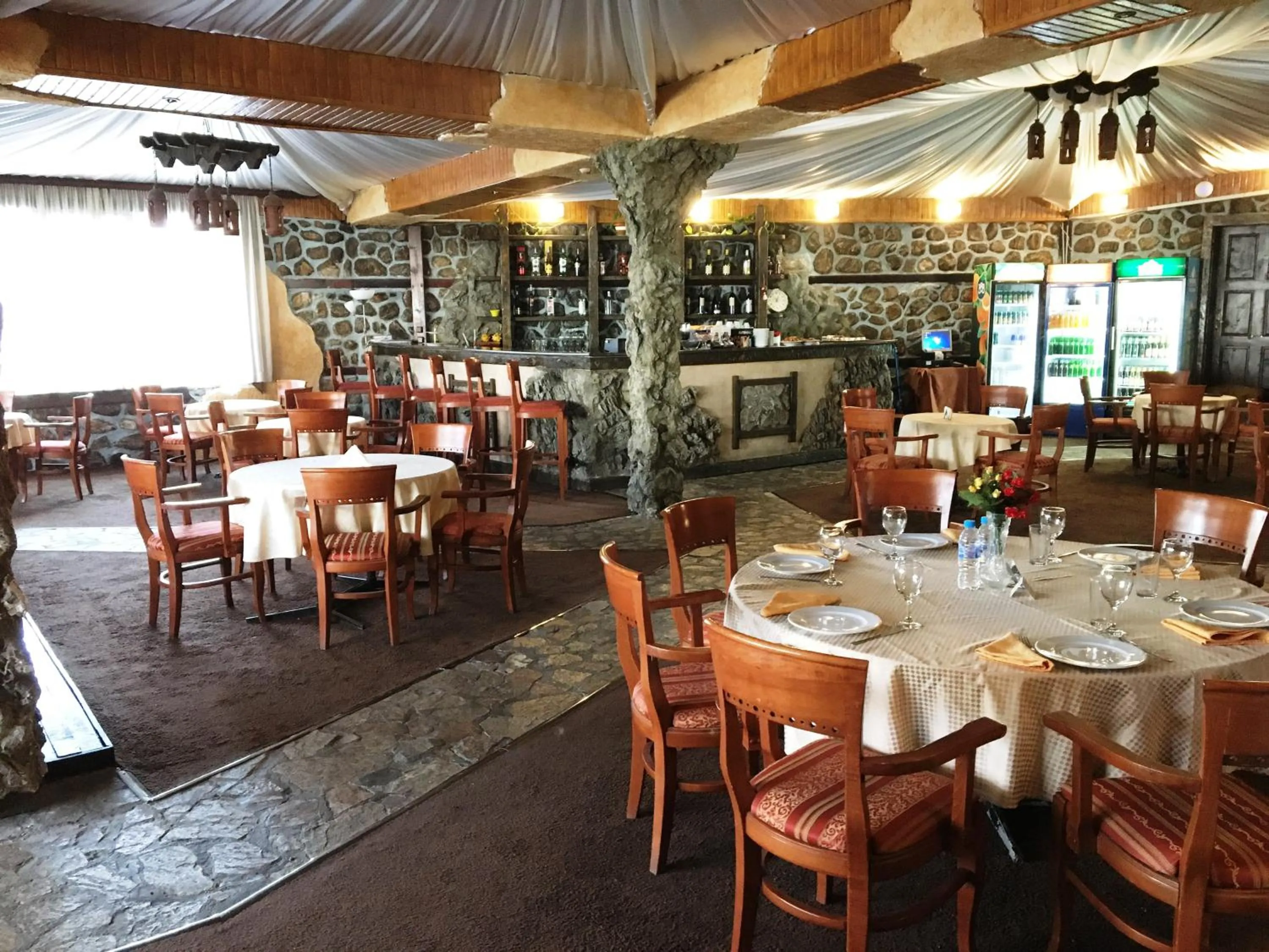 Restaurant/places to eat in Hotel Rodina