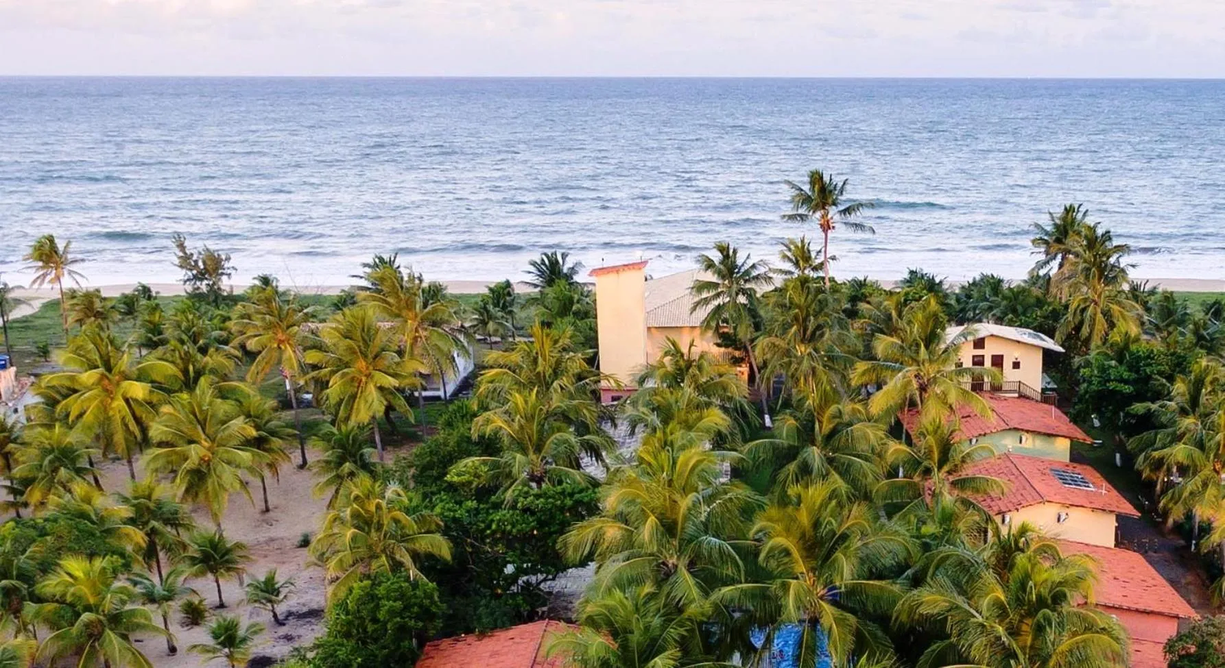 Pousada Praia das Ondas - Pé na areia