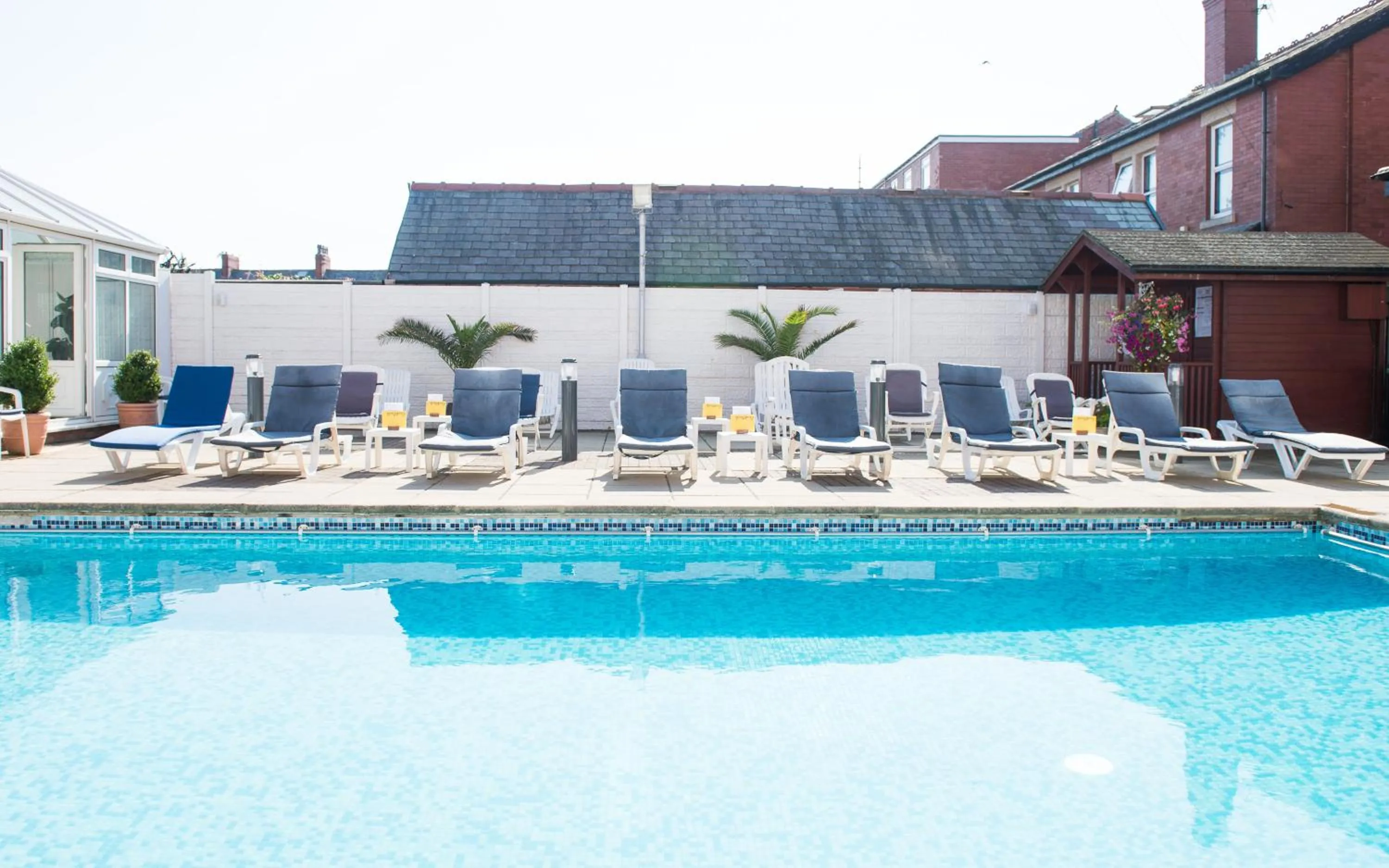 Swimming pool in Doric Hotel