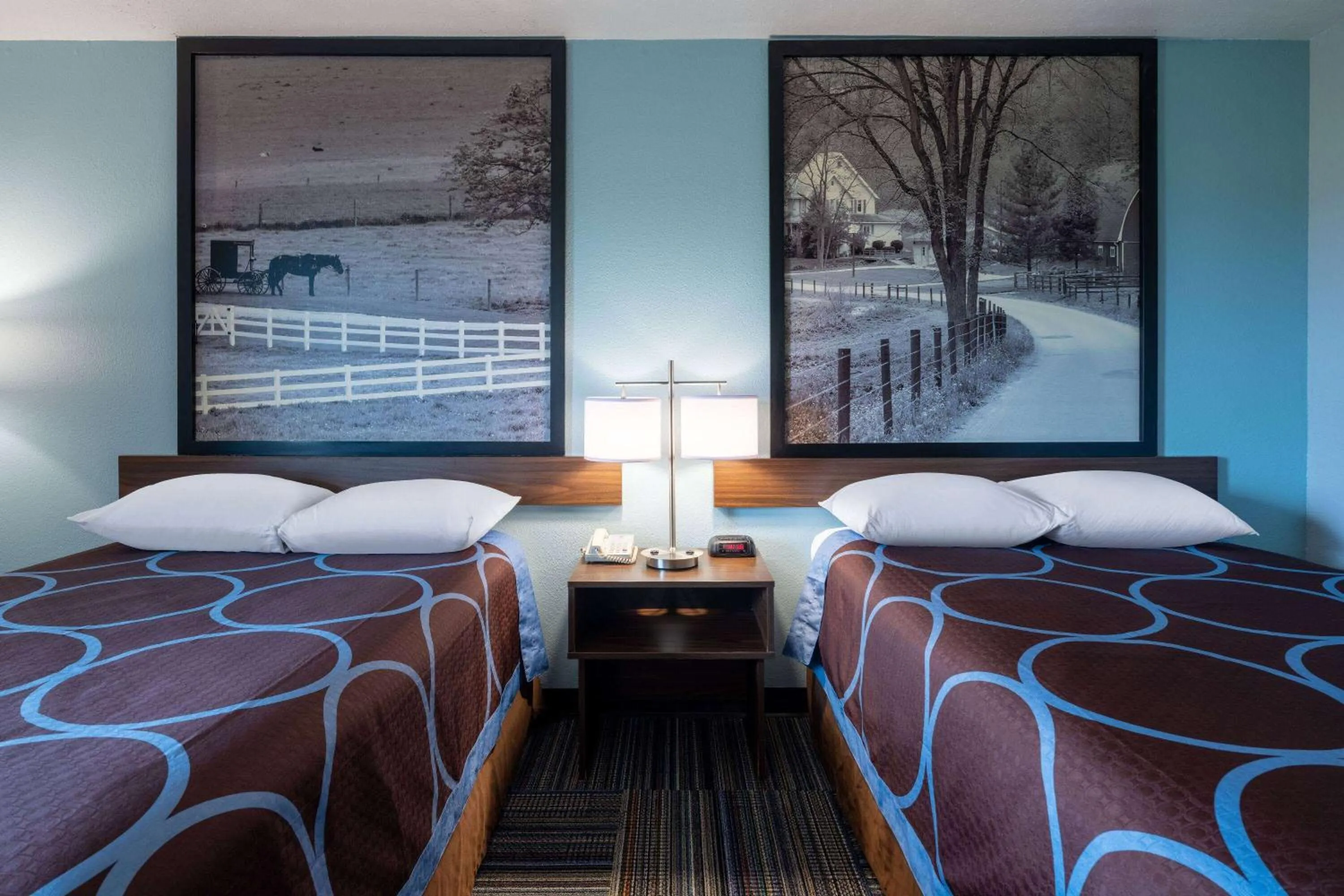 Photo of the whole room, Bed in Super 8 by Wyndham Mattoon