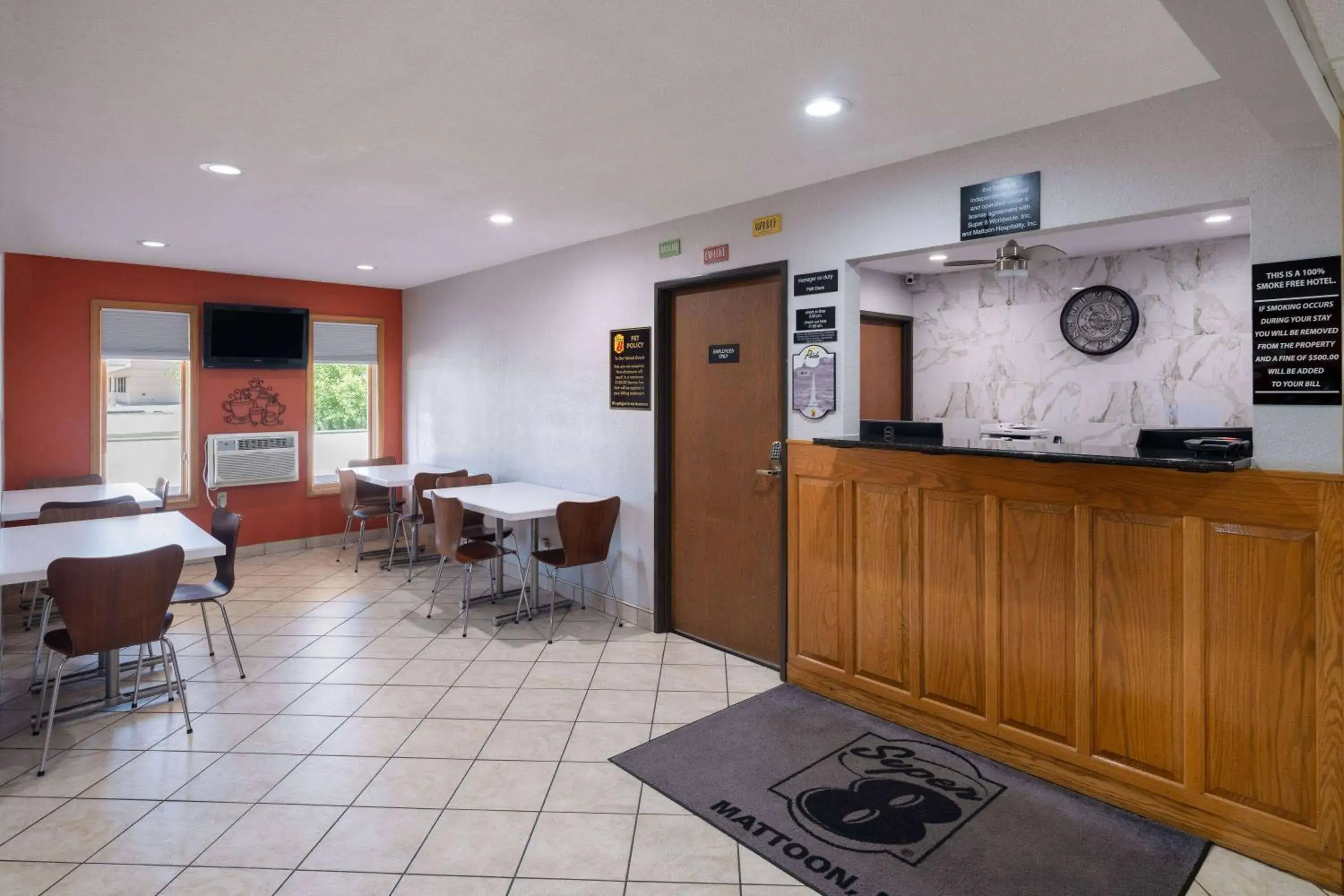 Lobby or reception in Super 8 by Wyndham Mattoon Lobby or reception in Super 8 by Wyndham Mattoon