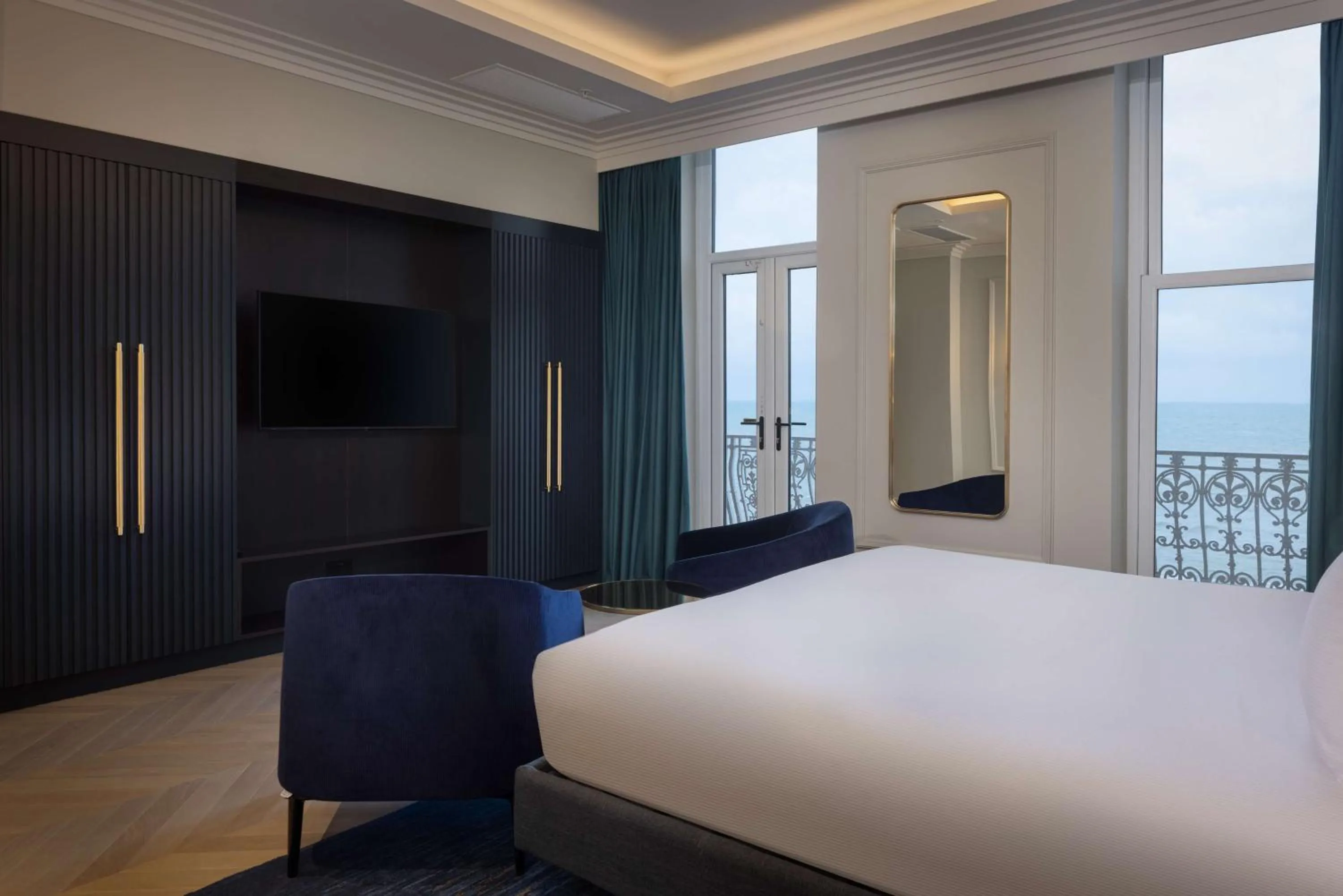 Bed in DoubleTree By Hilton Brighton Metropole