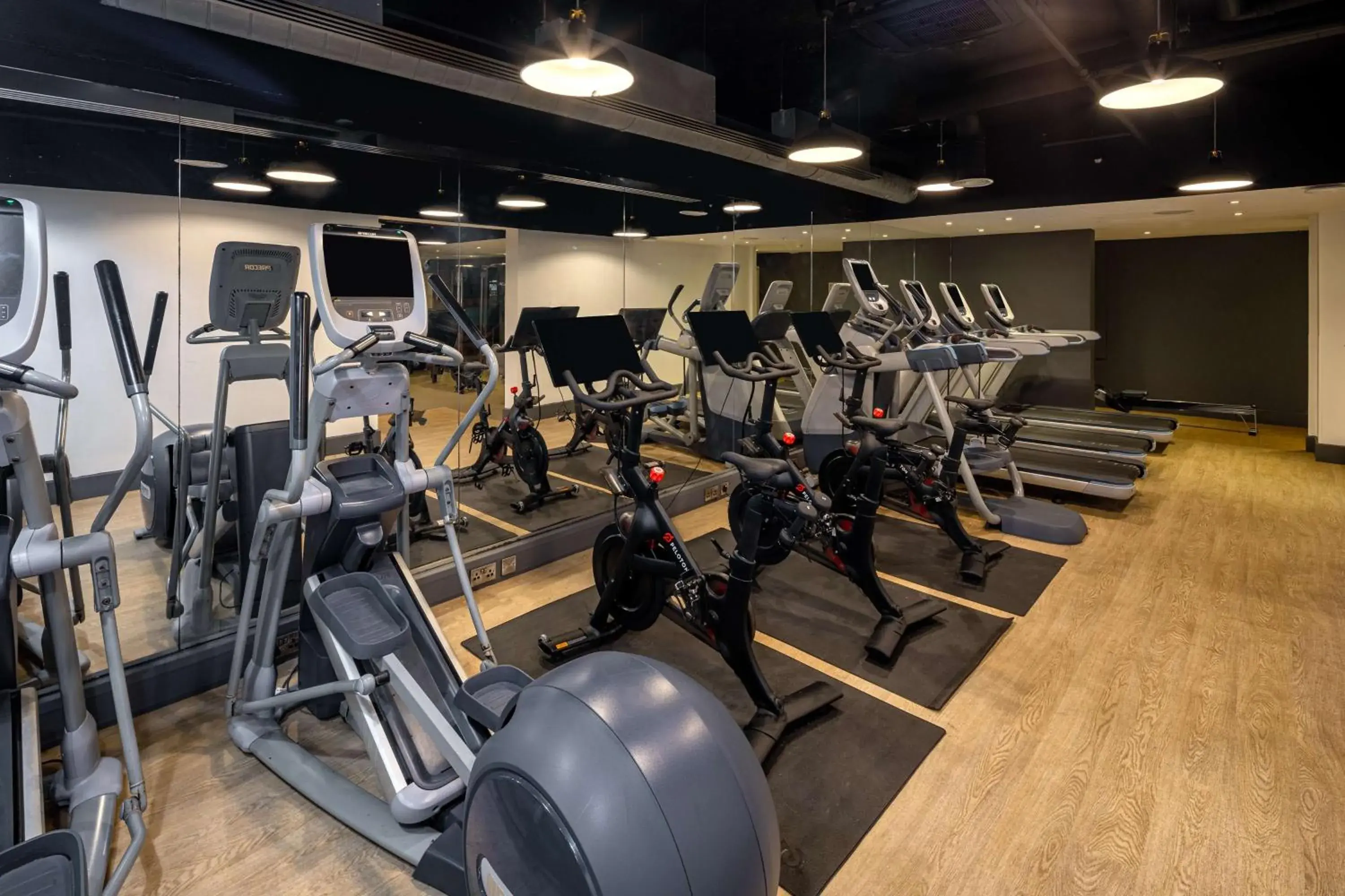 Fitness centre/facilities in DoubleTree By Hilton Brighton Metropole Fitness centre/facilities in DoubleTree By Hilton Brighton Metropole