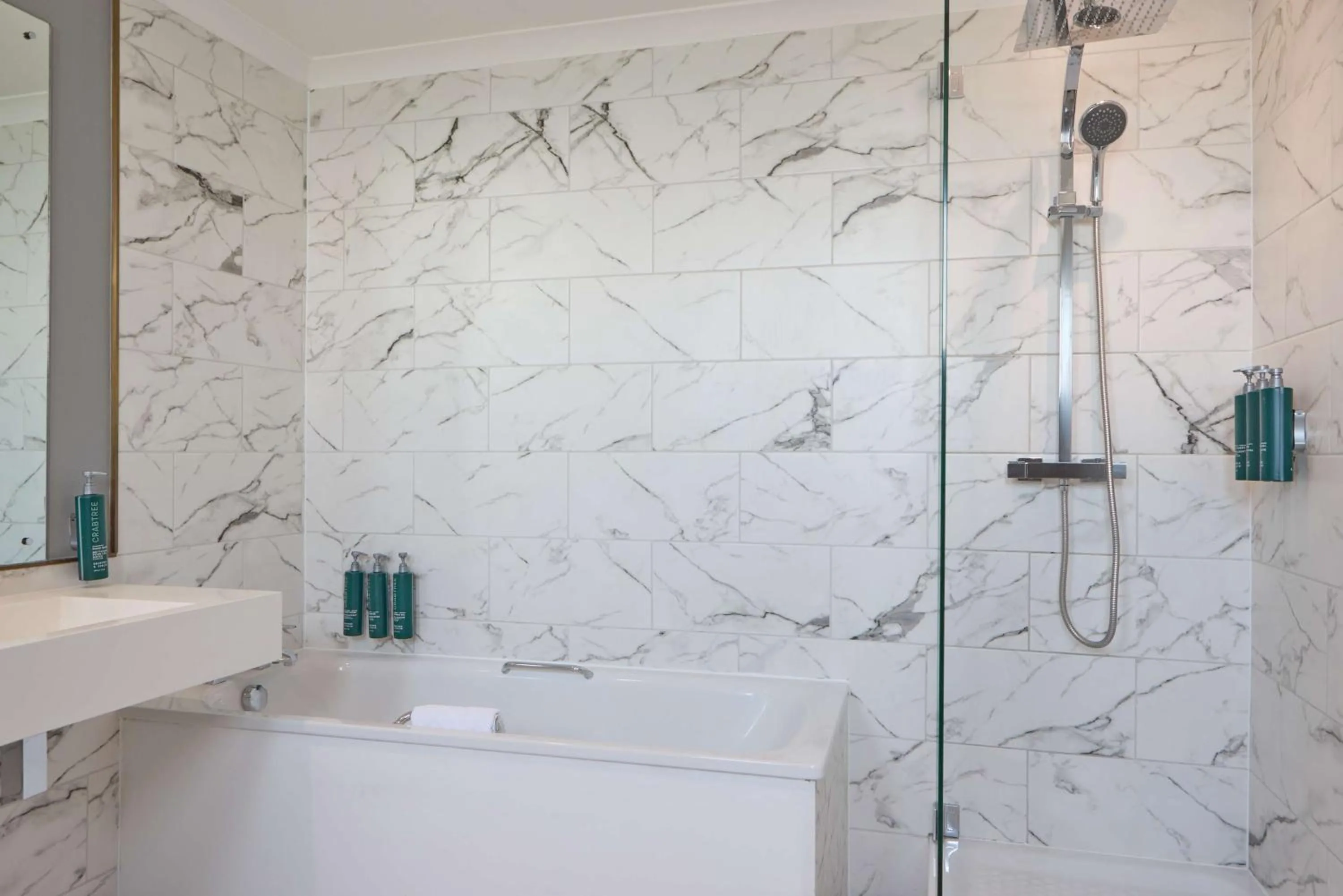 Bathroom in DoubleTree By Hilton Brighton Metropole