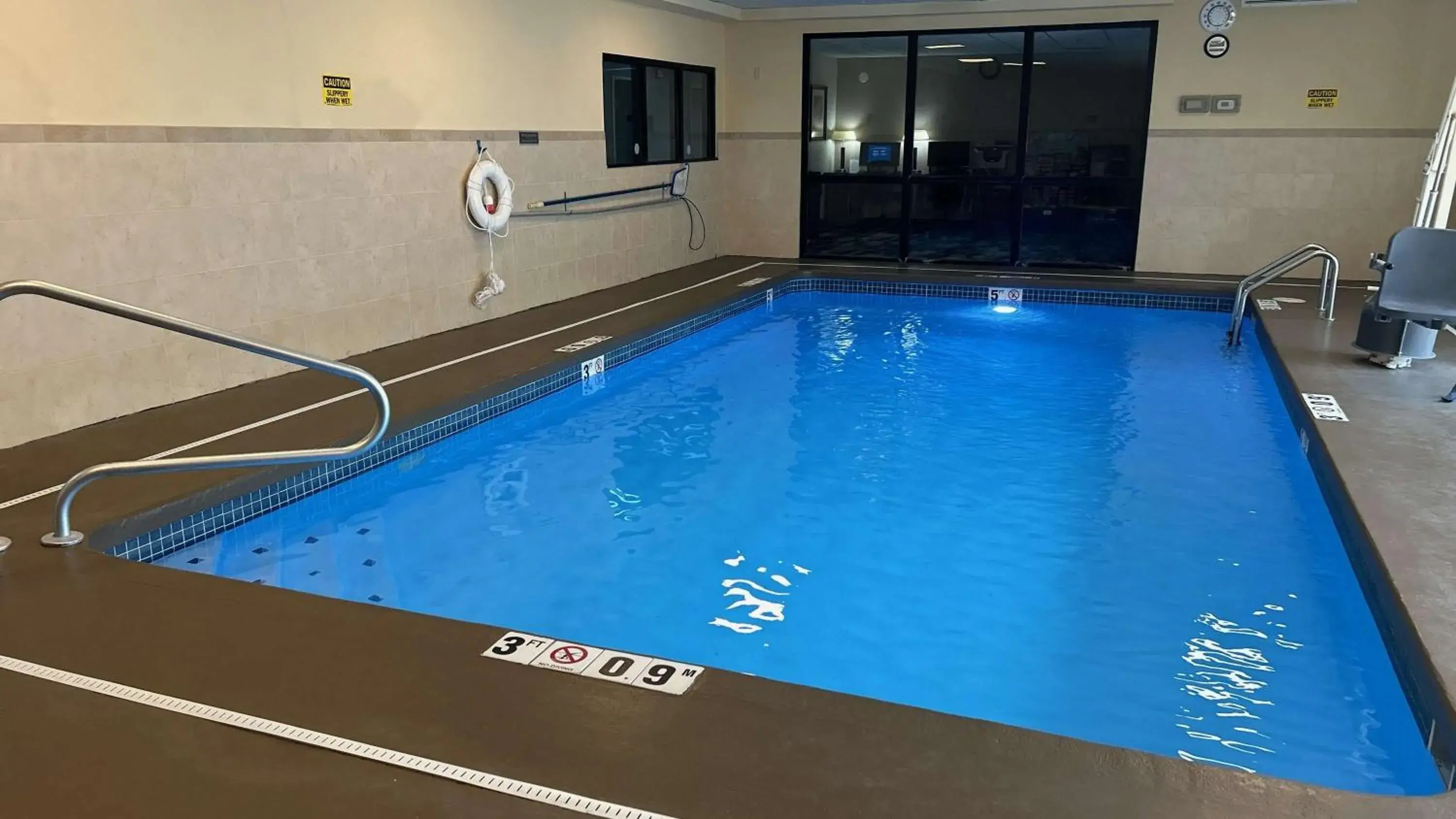 Pool view in Best Western Plus Kansas City Airport - KCI East Pool view in Best Western Plus Kansas City Airport - KCI East