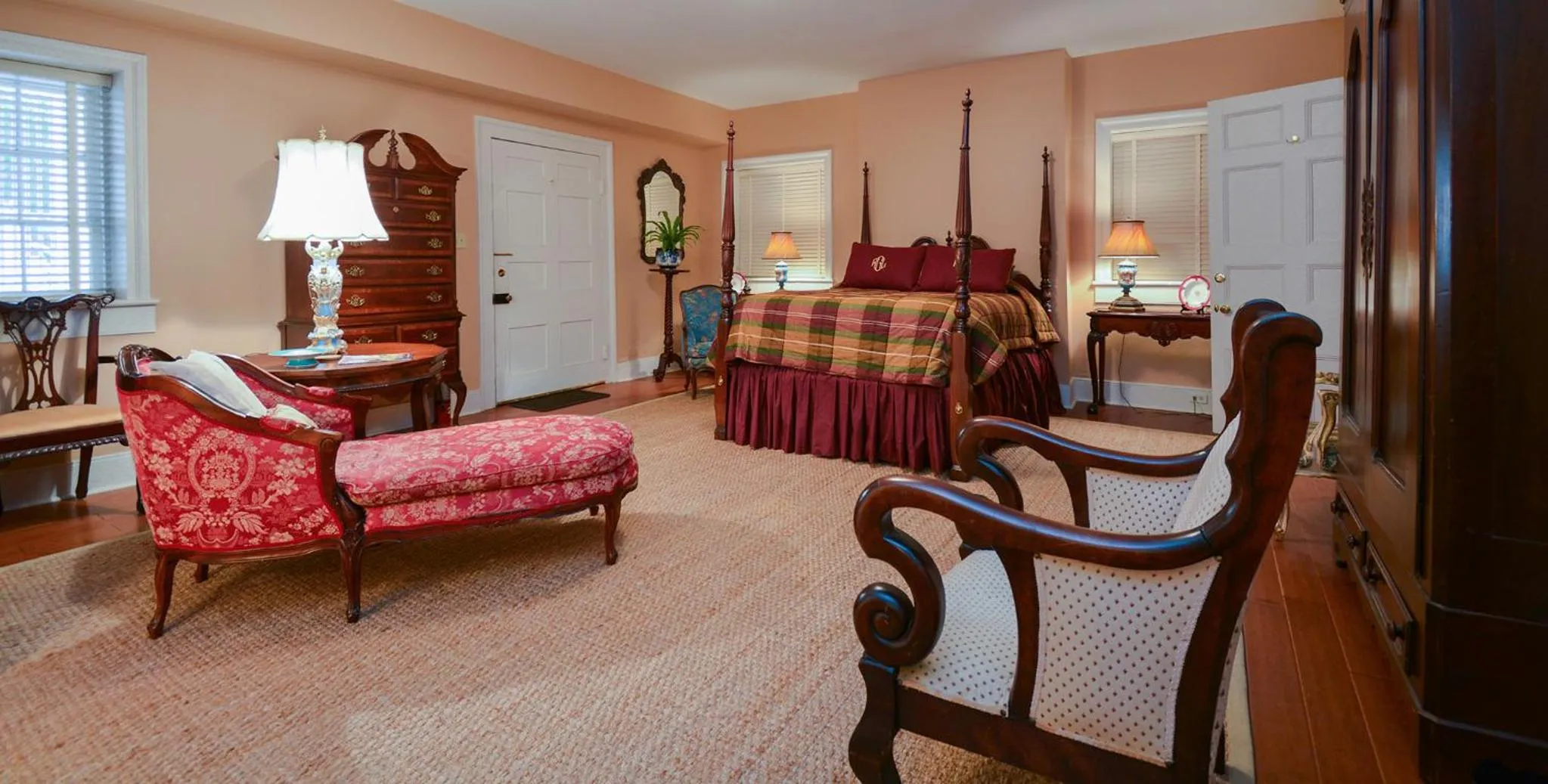 Deluxe Double Room - single occupancy in Choctaw Hall Bed & Breakfast