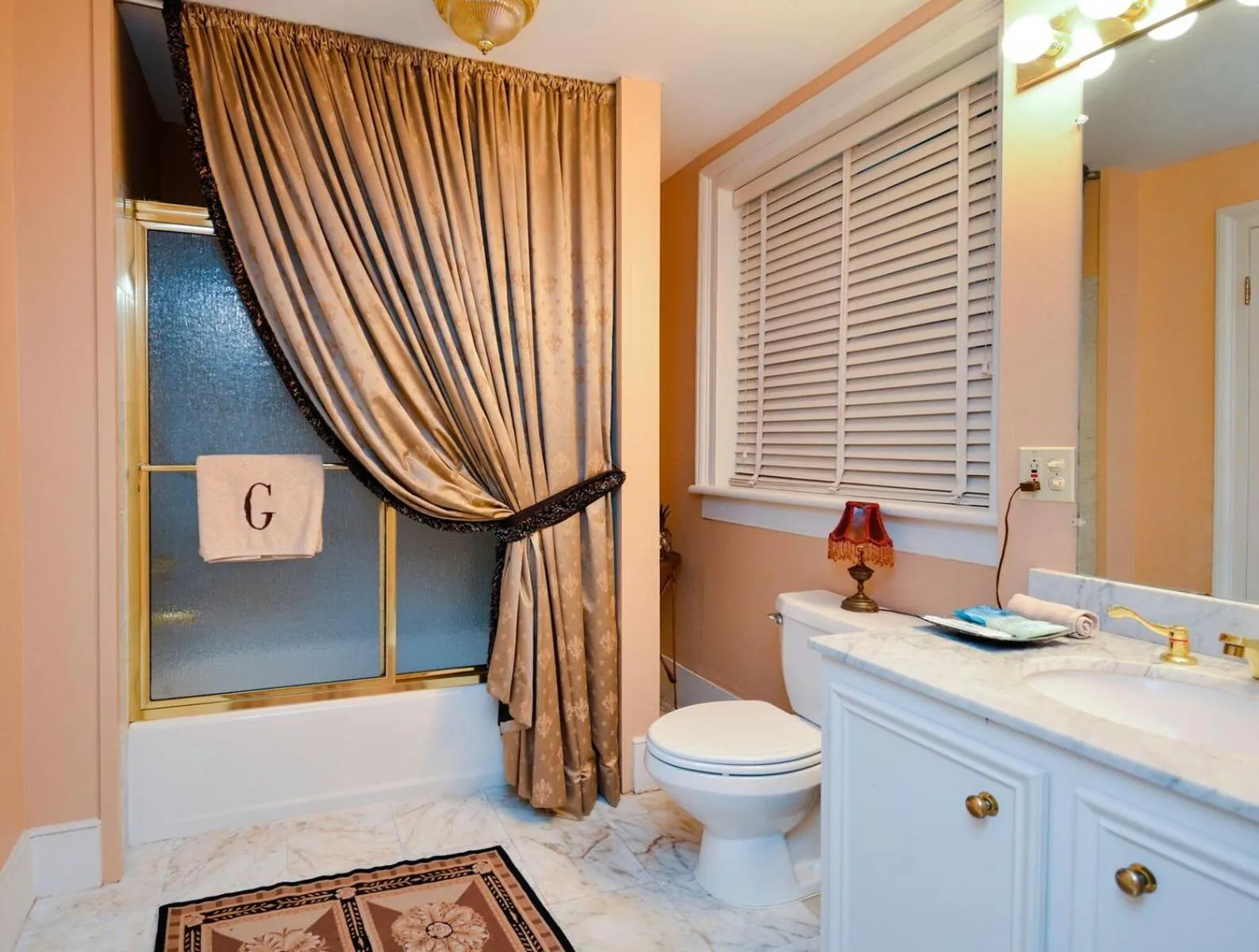 Choctaw Hall Bed & Breakfast