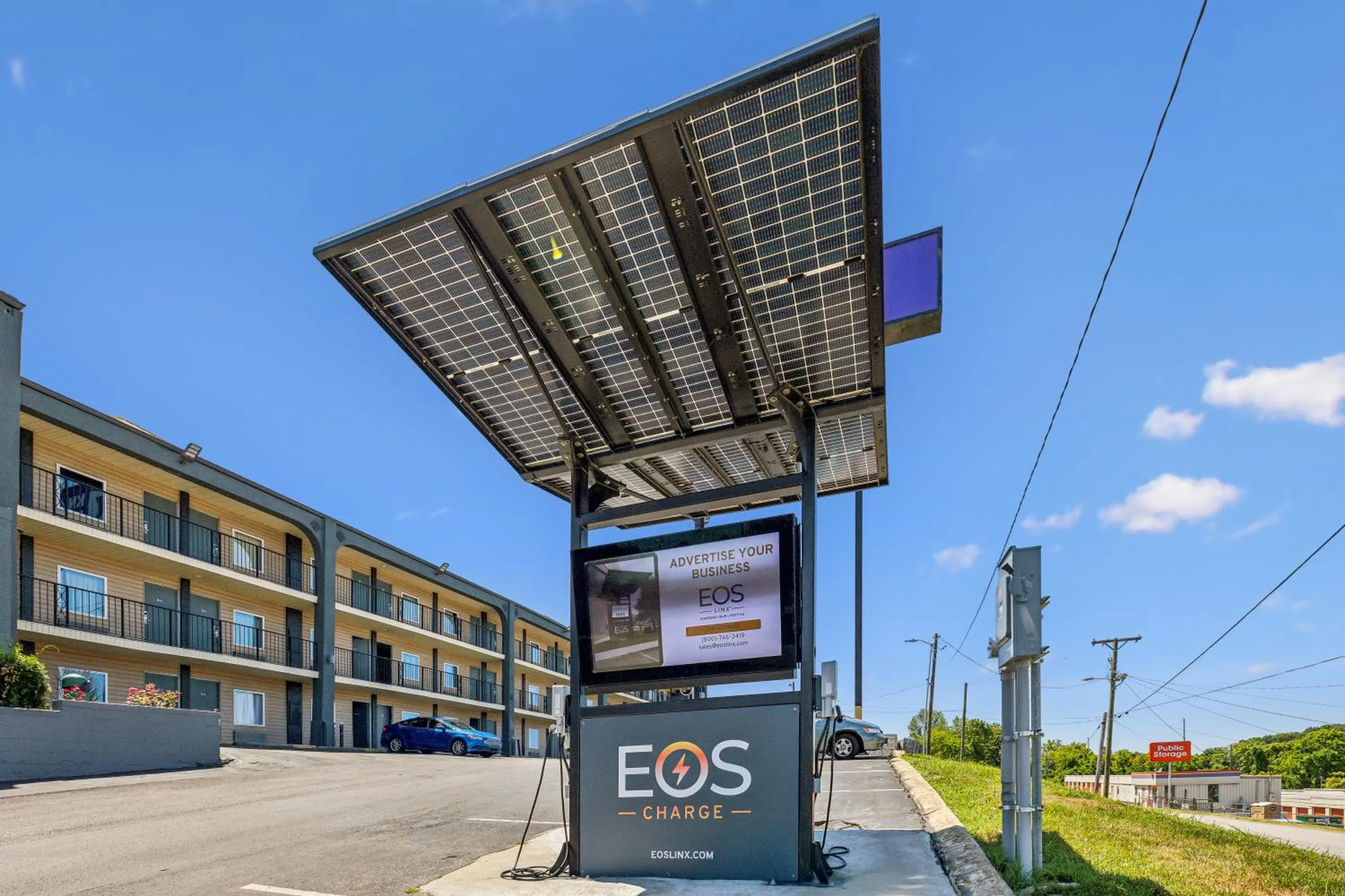 Property building in Knights Inn Antioch