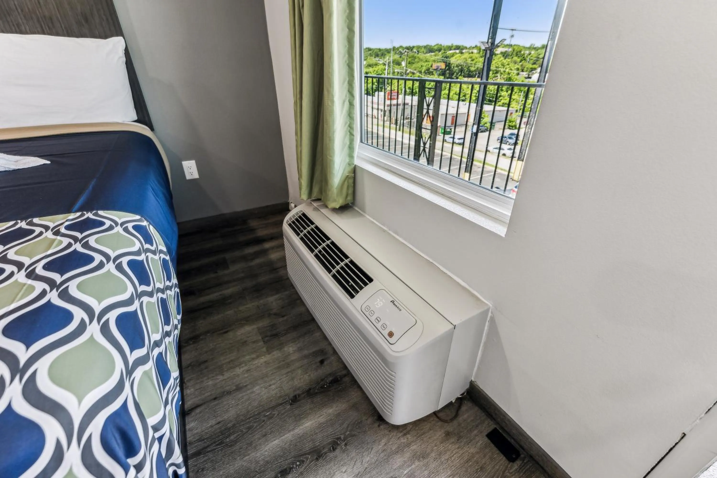 air conditioner, Bed in Knights Inn Antioch