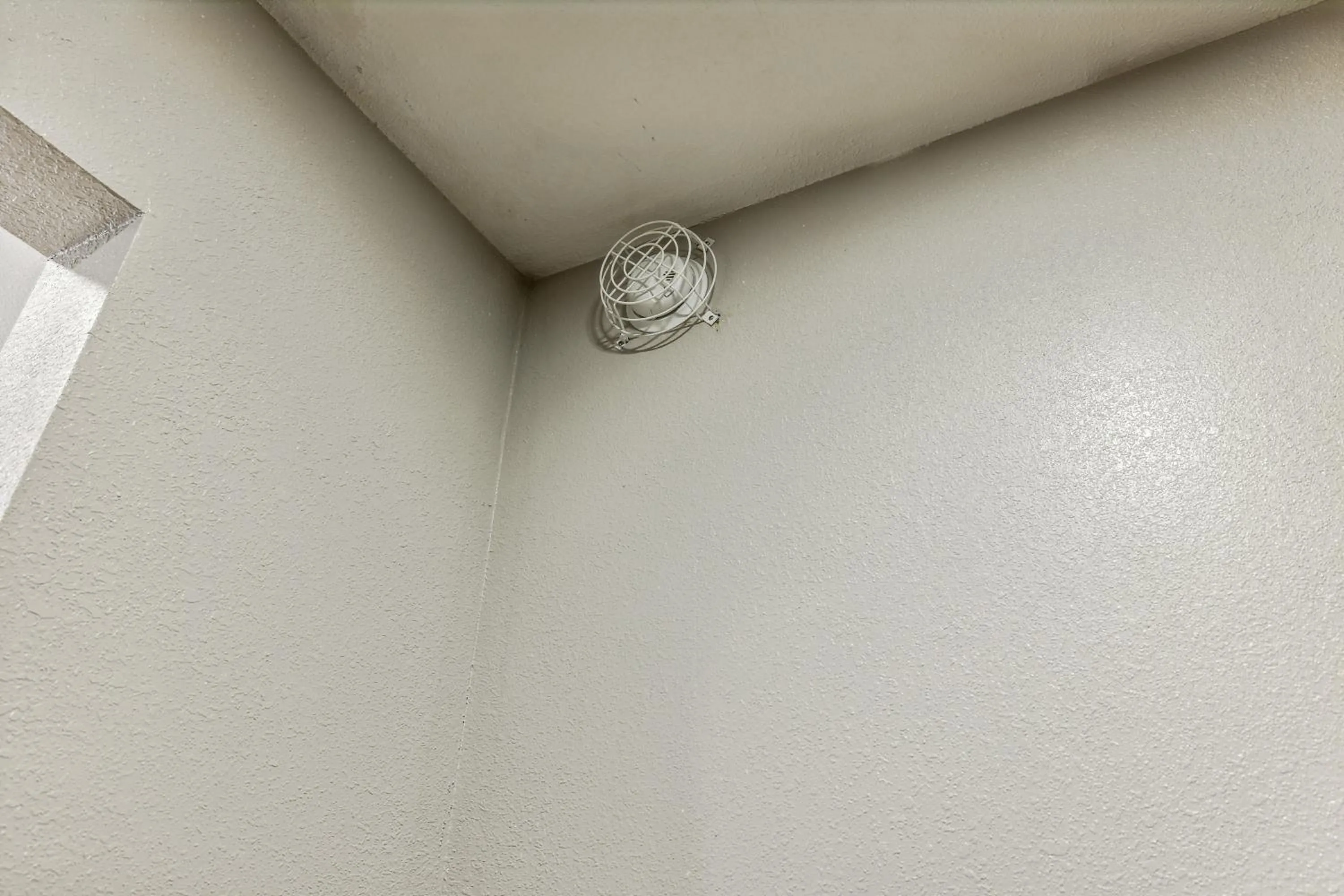 Bathroom in Knights Inn Antioch