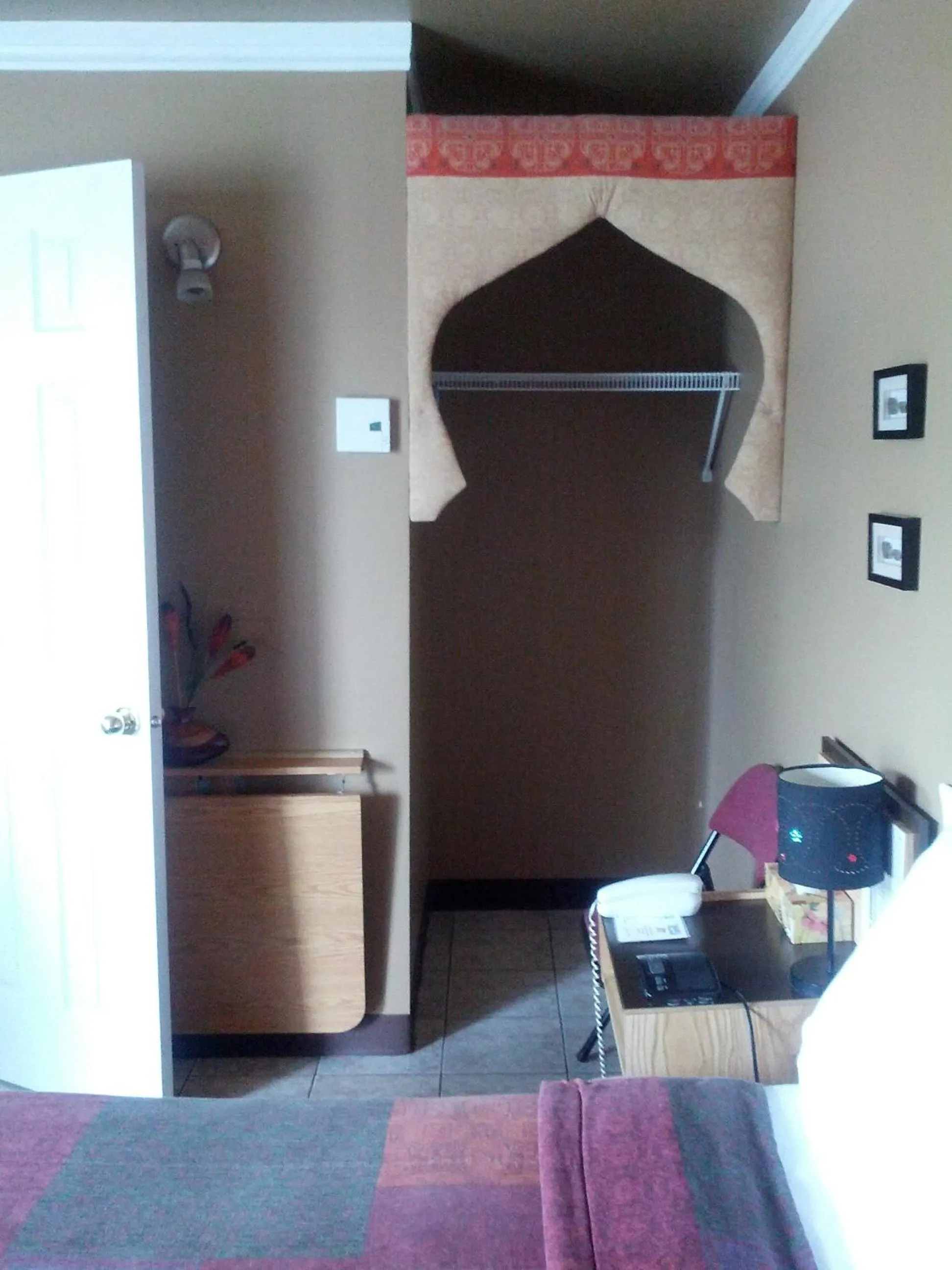 Decorative detail in Motel Montgolfière JP