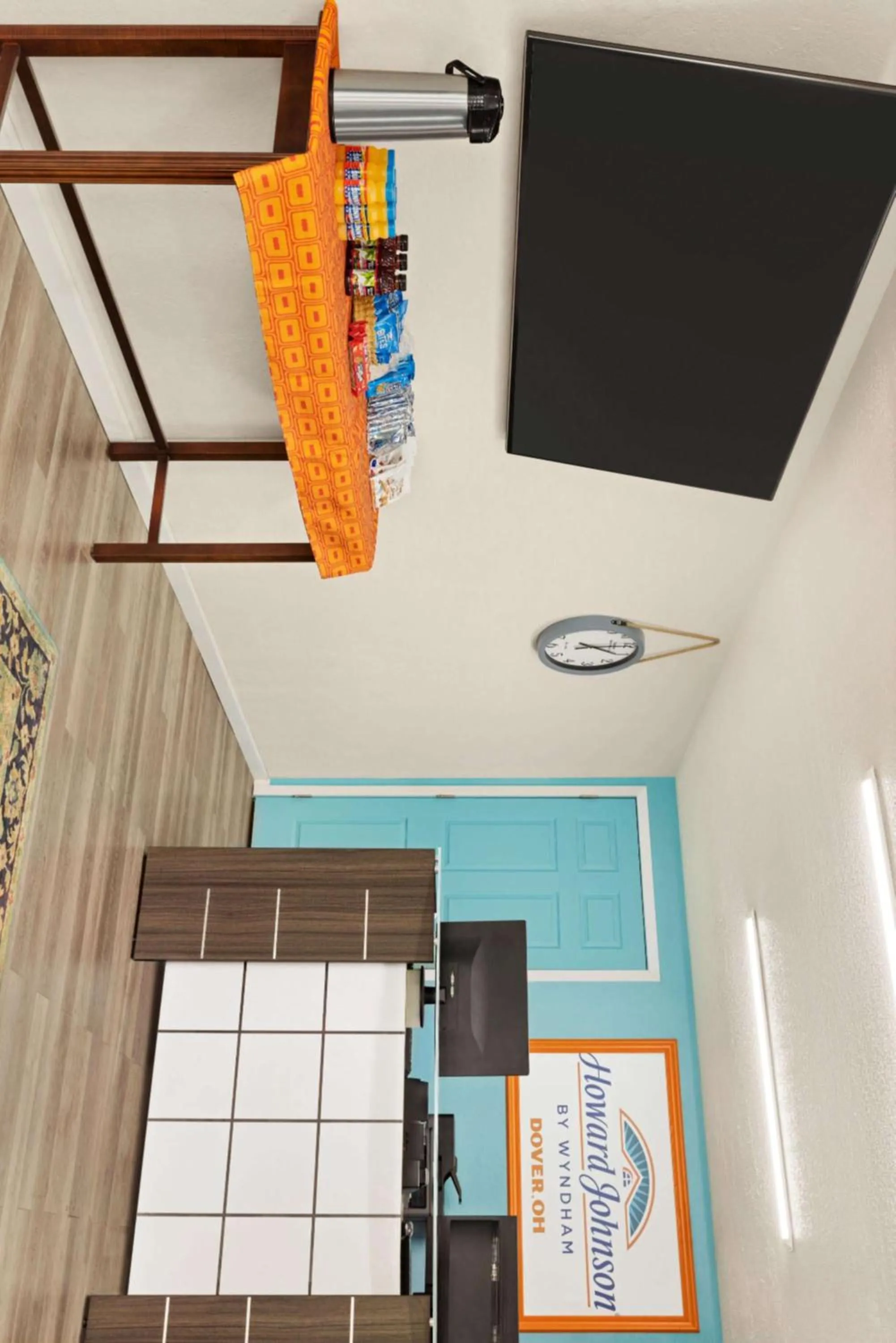 Restaurant/places to eat in Dover Inn and Suites