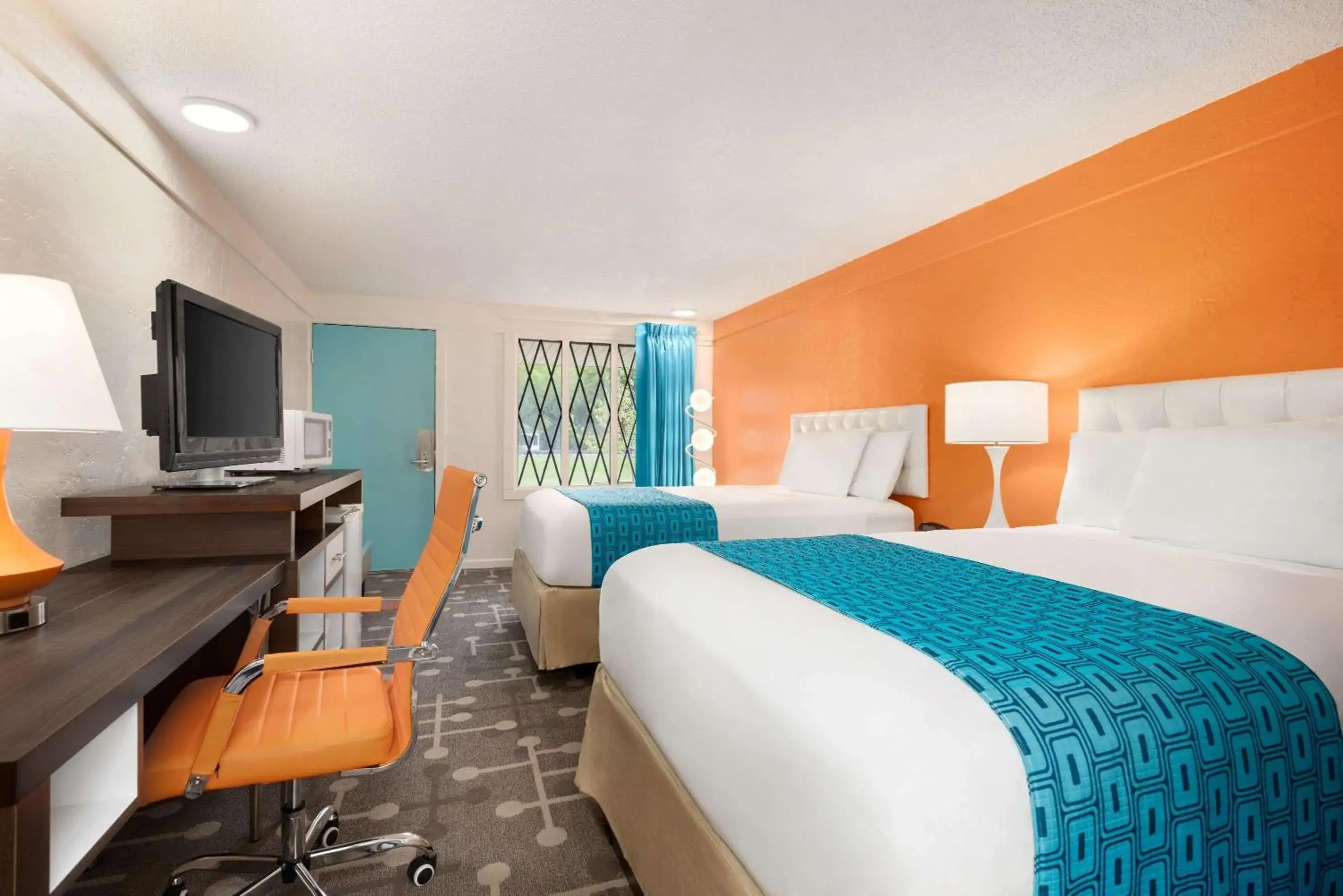 On site, Bed in Dover Inn and Suites On site, Bed in Dover Inn and Suites
