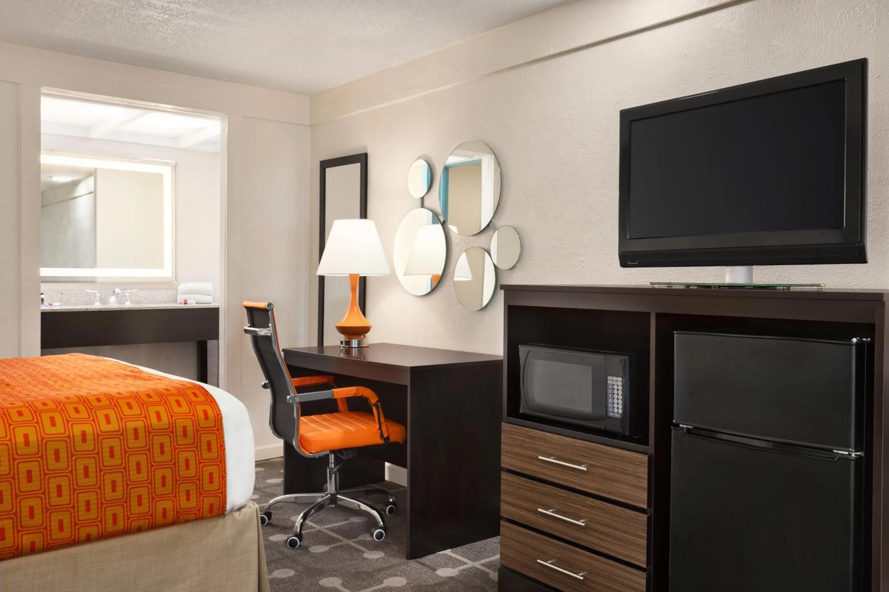 Bed in Dover Inn and Suites