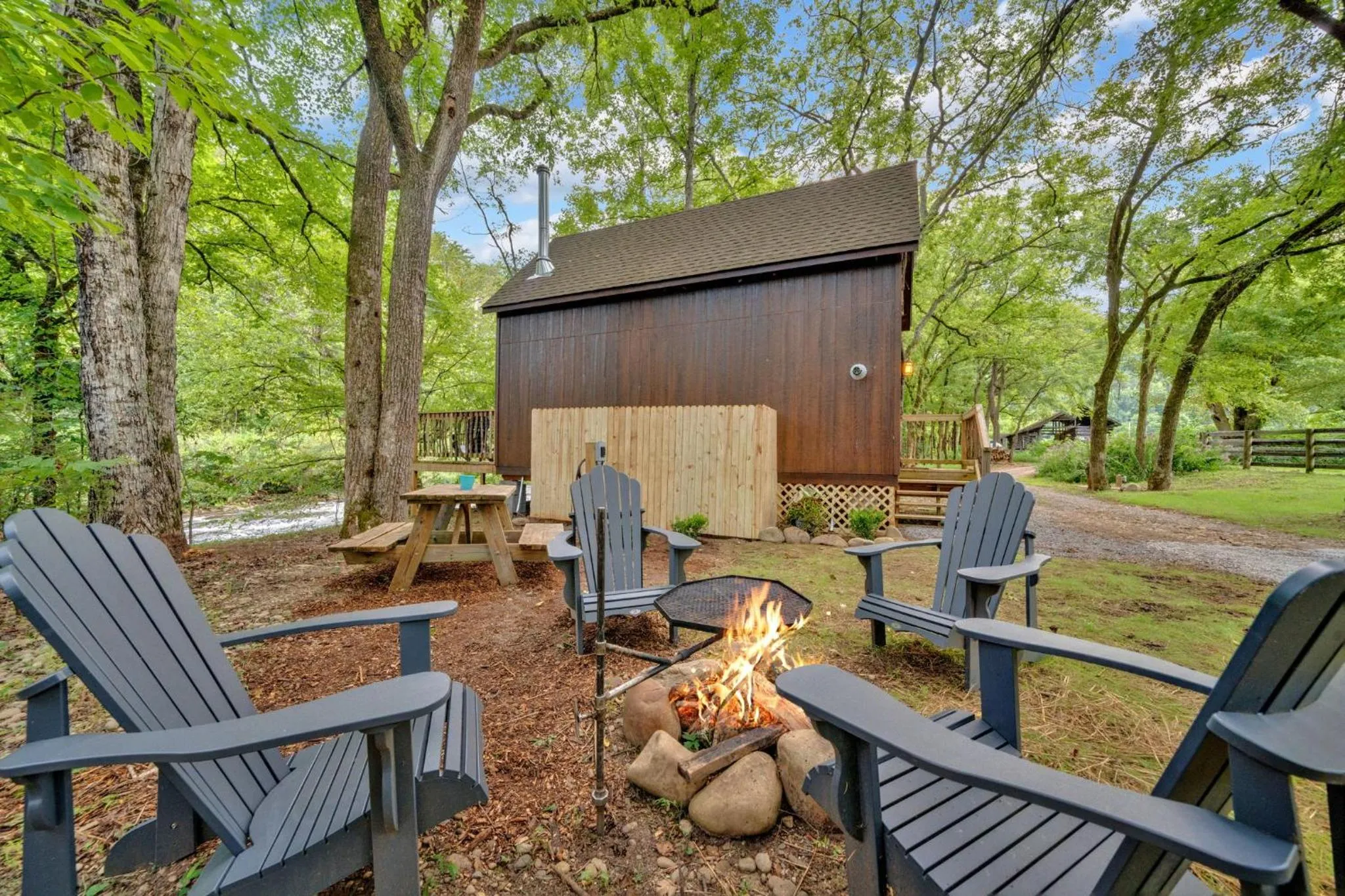 Creekwalk Inn Bed and Breakfast with Cabins