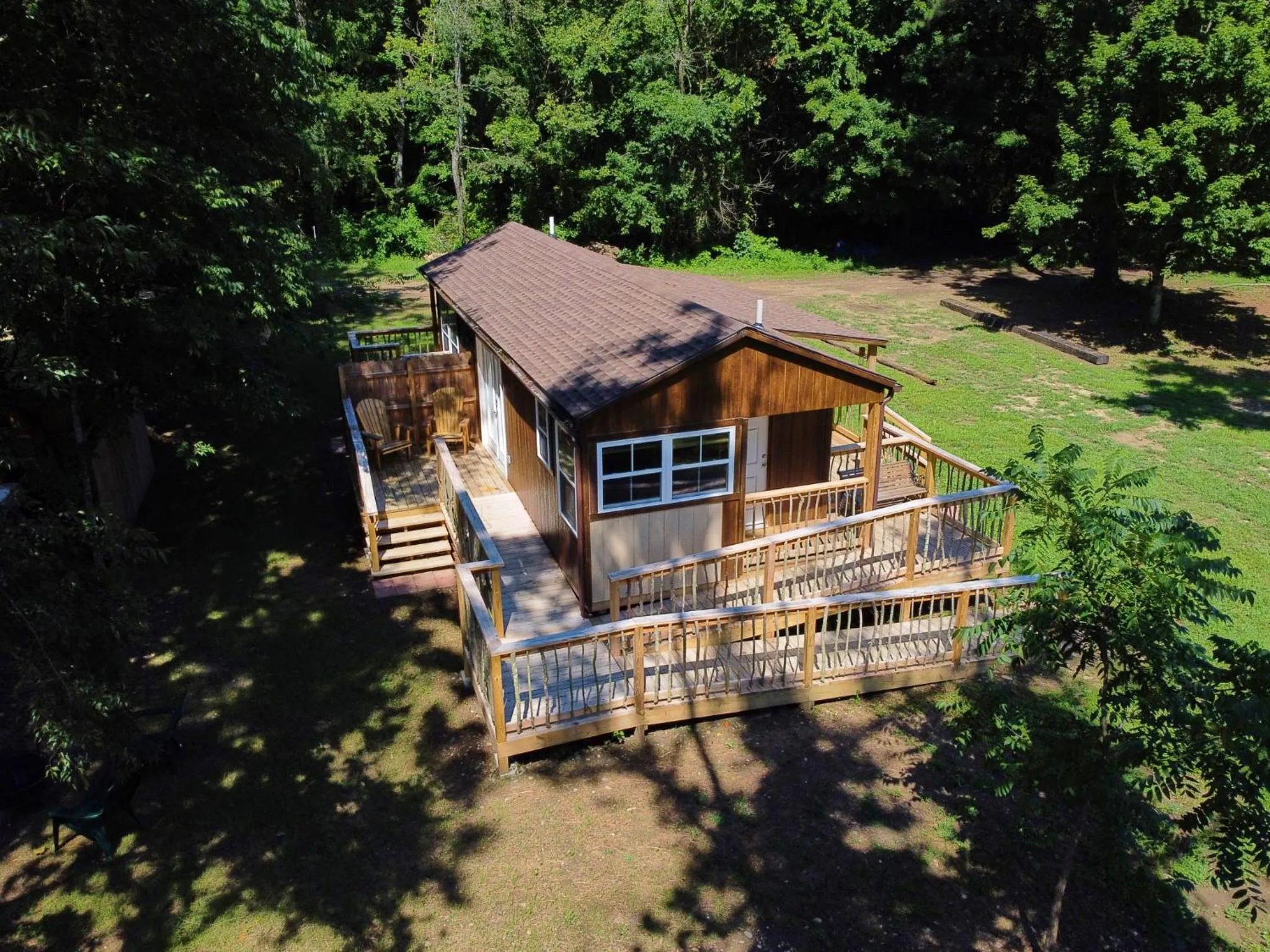 Creekwalk Inn Bed and Breakfast with Cabins