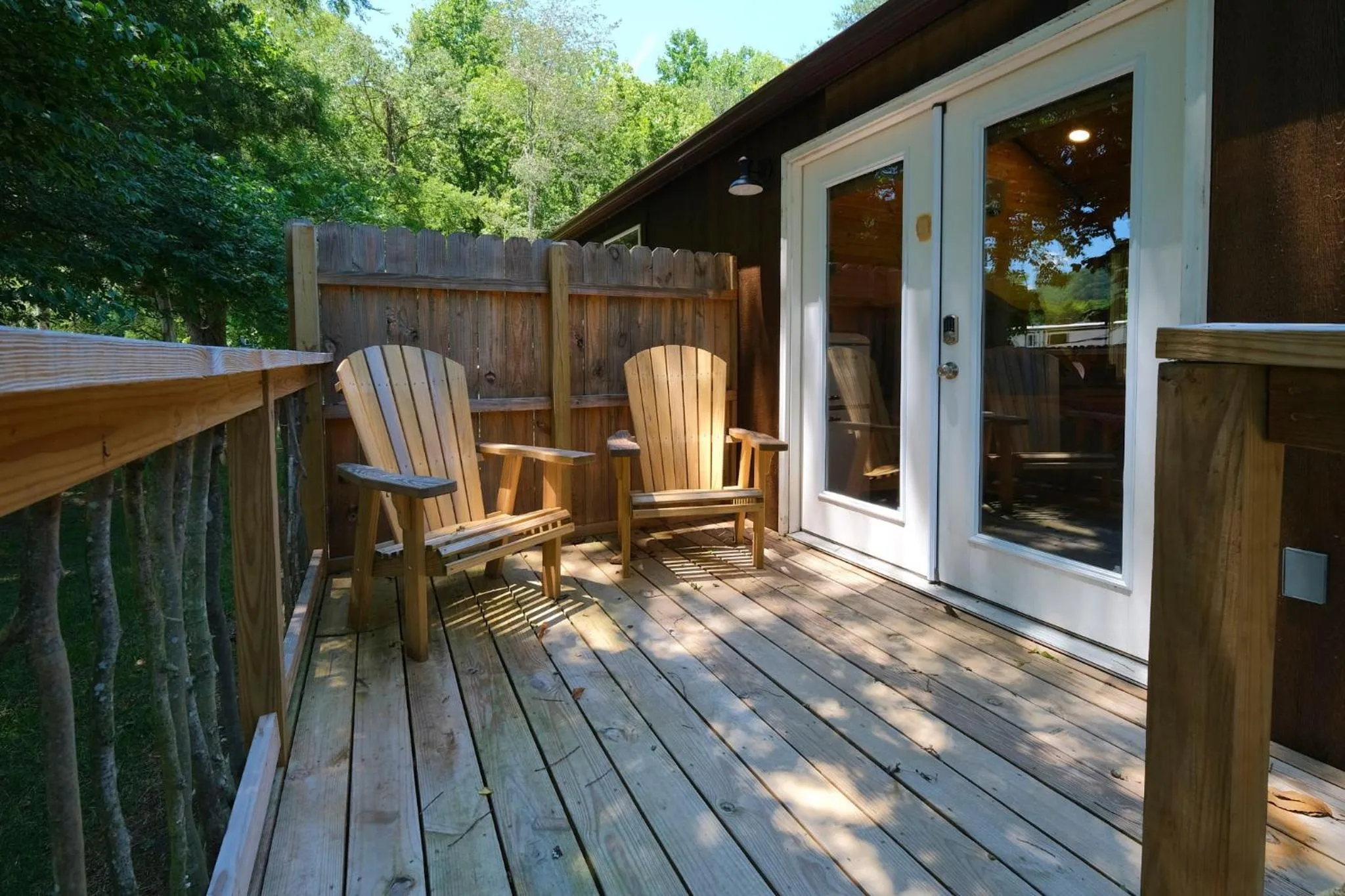 Creekwalk Inn Bed and Breakfast with Cabins