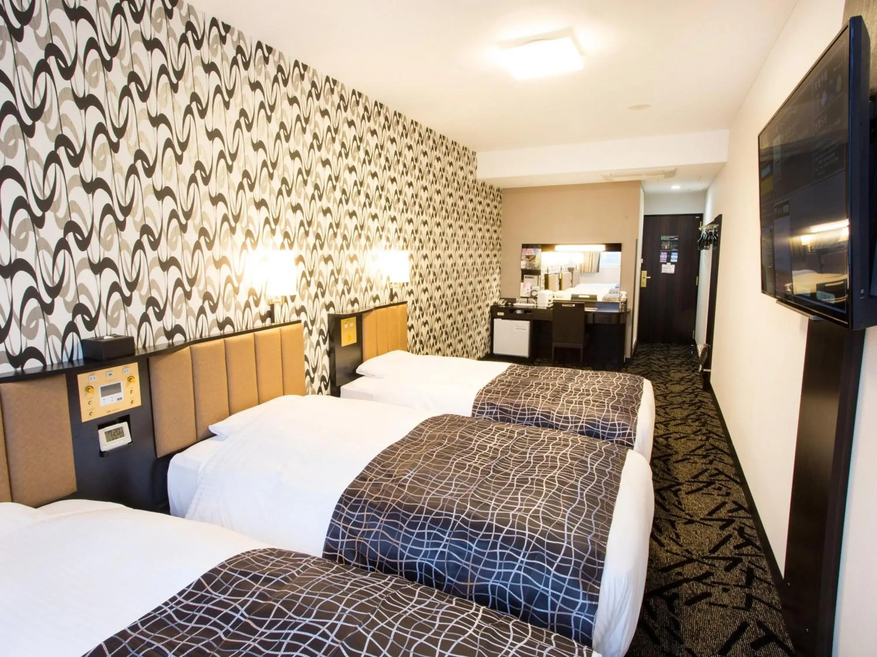 Photo of the whole room, Bed in APA Hotel Hakodate Ekimae Photo of the whole room, Bed in APA Hotel Hakodate Ekimae