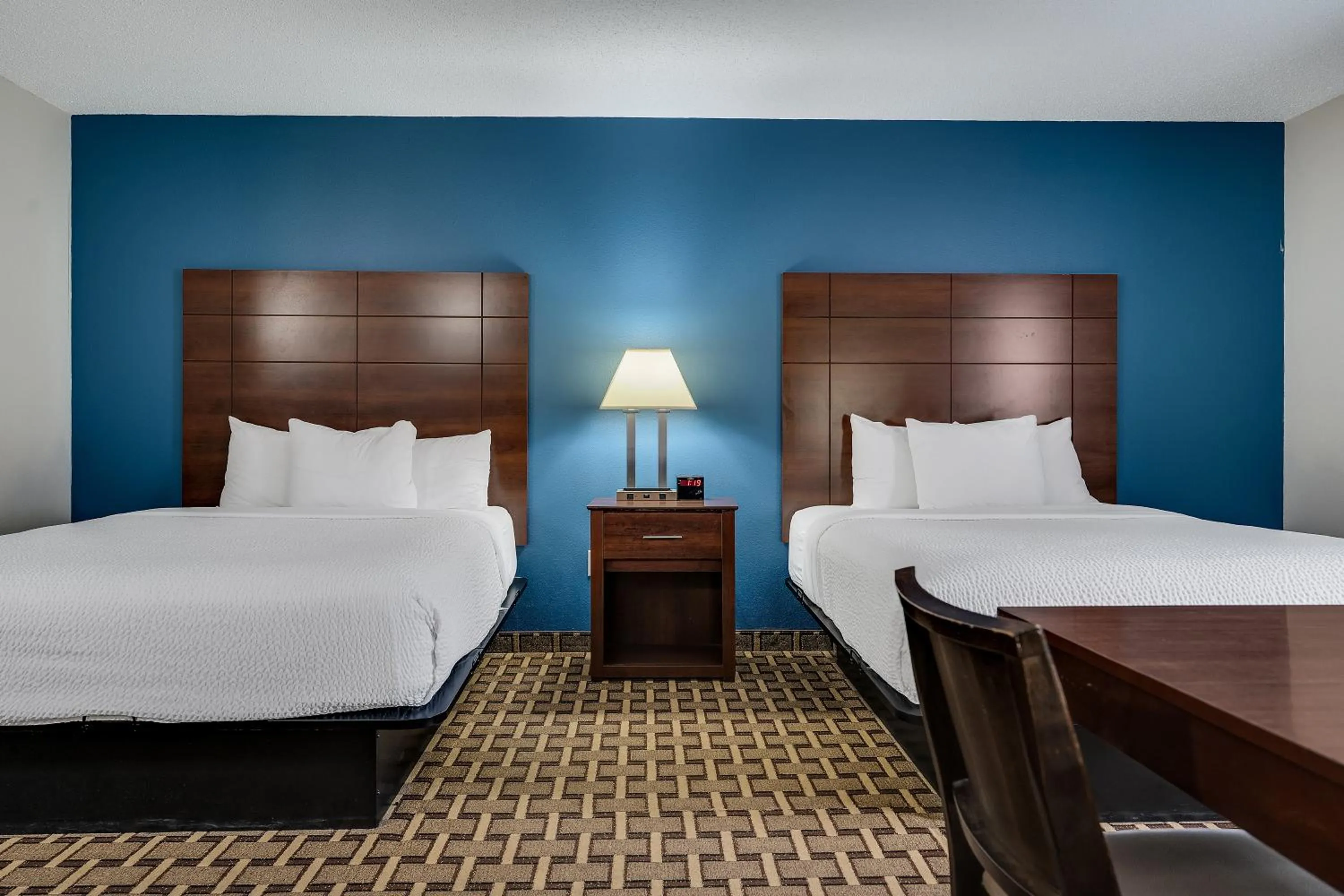 Bed in Baymont by Wyndham La Crosse/Onalaska