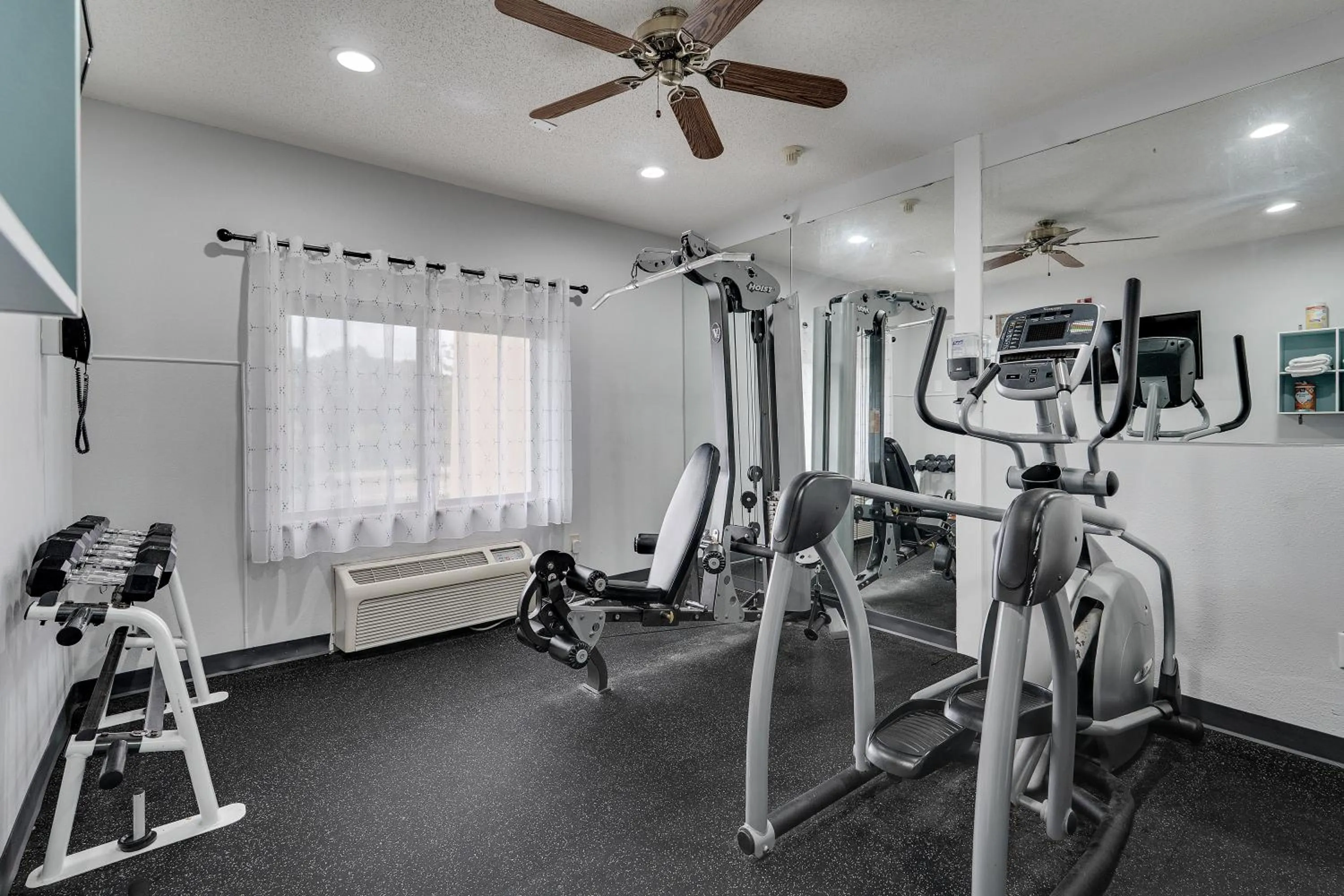 Fitness centre/facilities in Baymont by Wyndham La Crosse/Onalaska