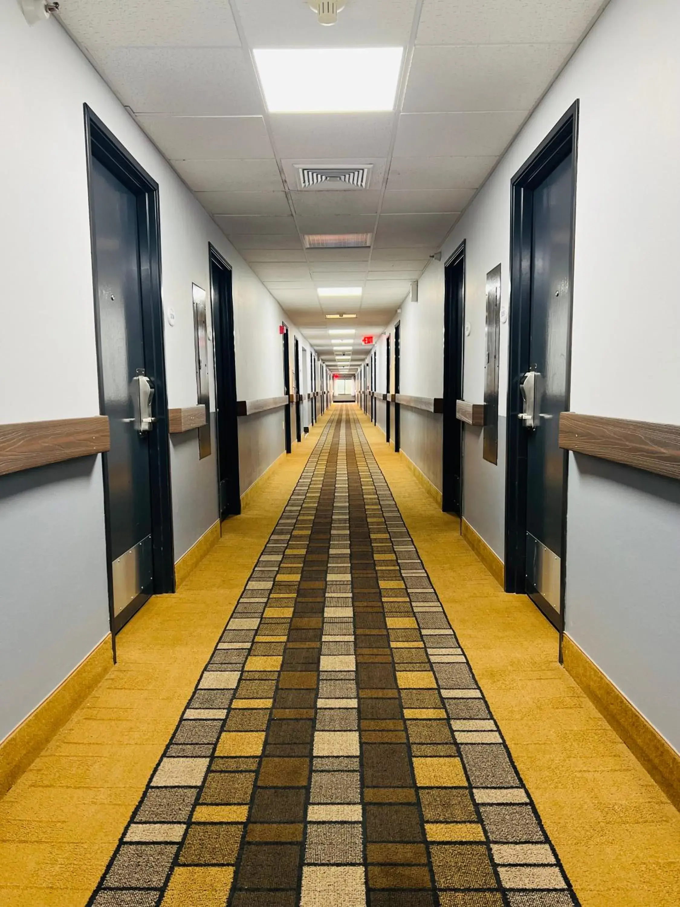 Lobby or reception in Baymont by Wyndham La Crosse/Onalaska Lobby or reception in Baymont by Wyndham La Crosse/Onalaska