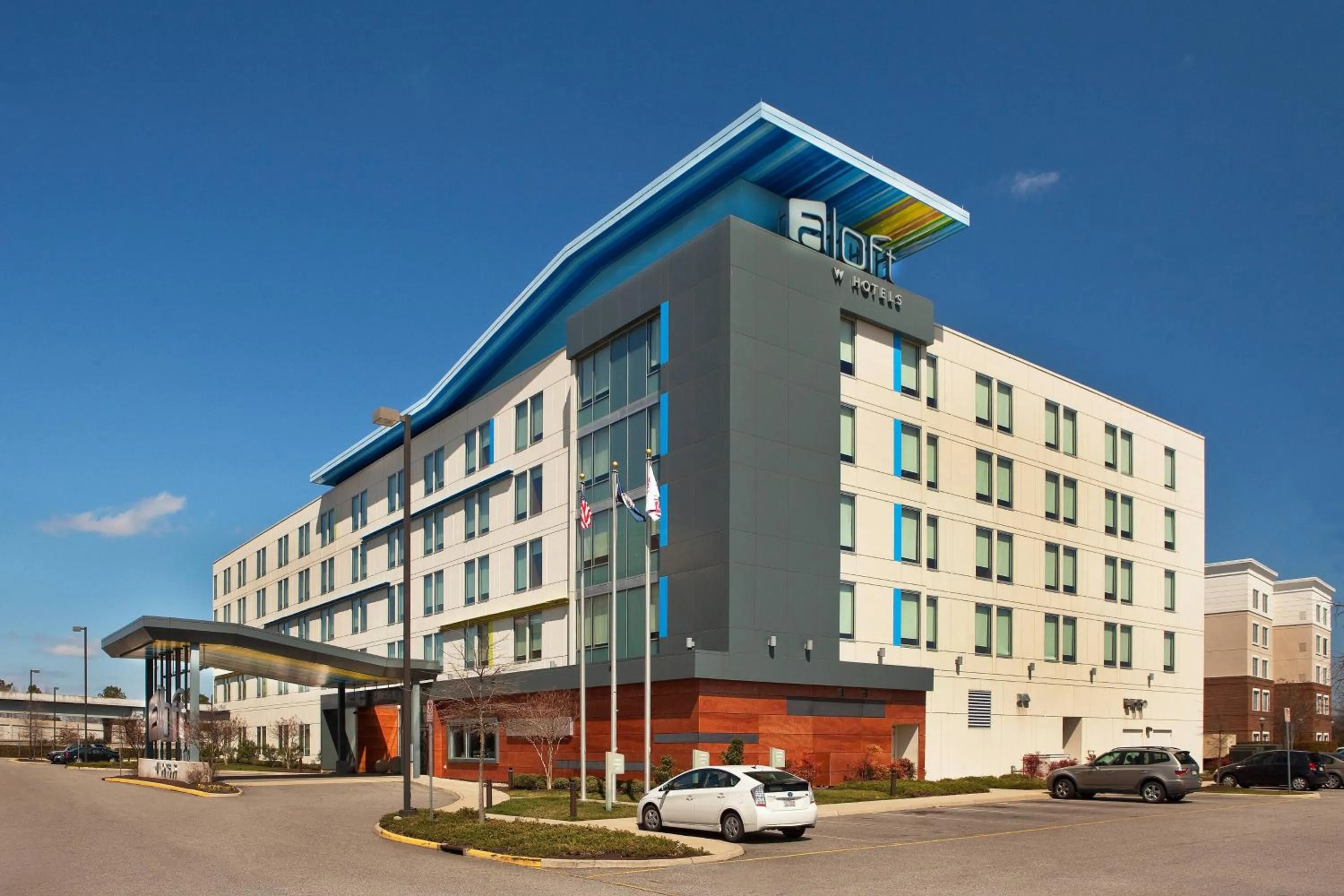 Property building in Aloft Chesapeake