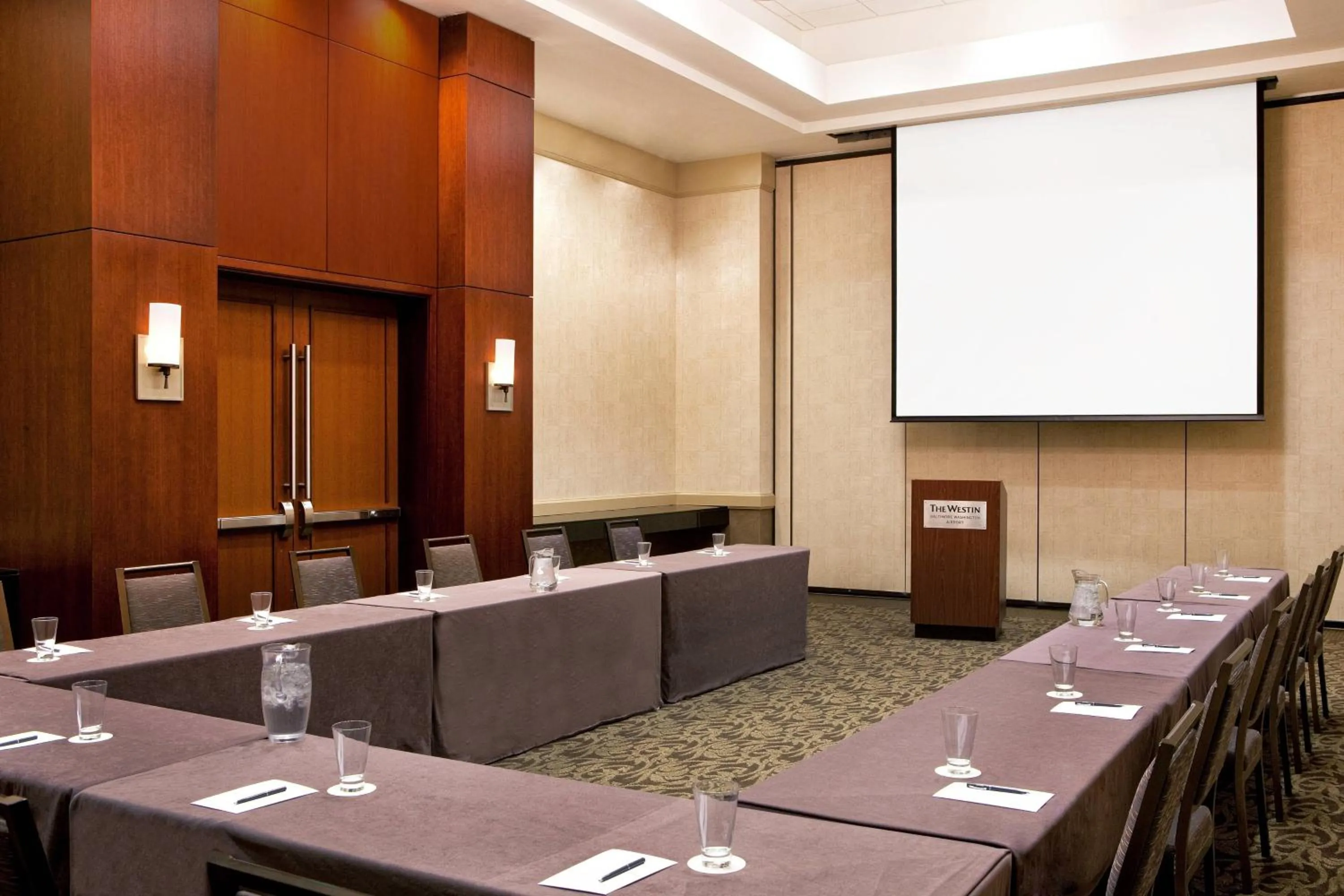 Meeting/conference room in The Westin Baltimore Washington Airport - BWI