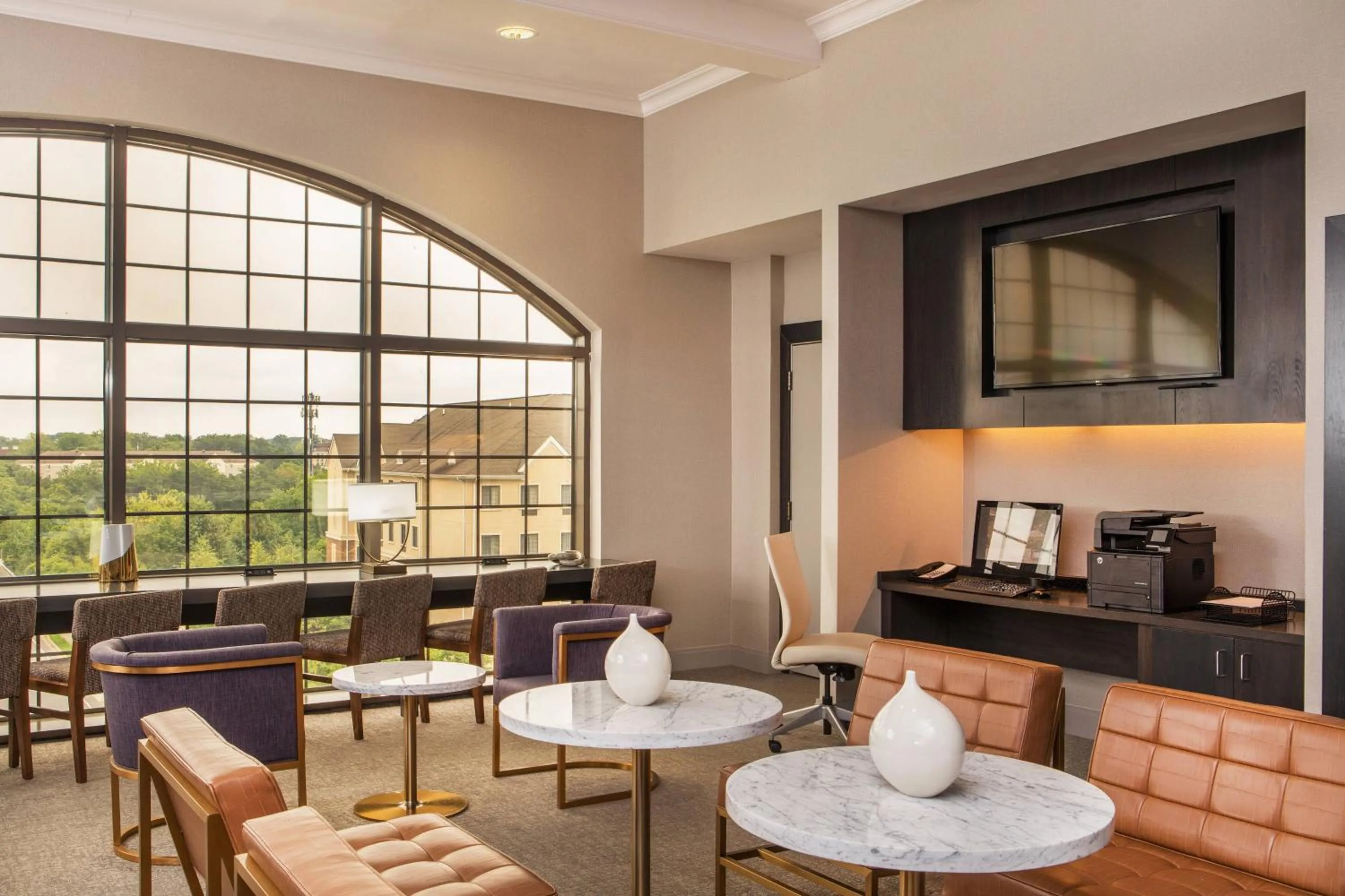 Lounge or bar in Sheraton Baltimore Washington Airport - BWI