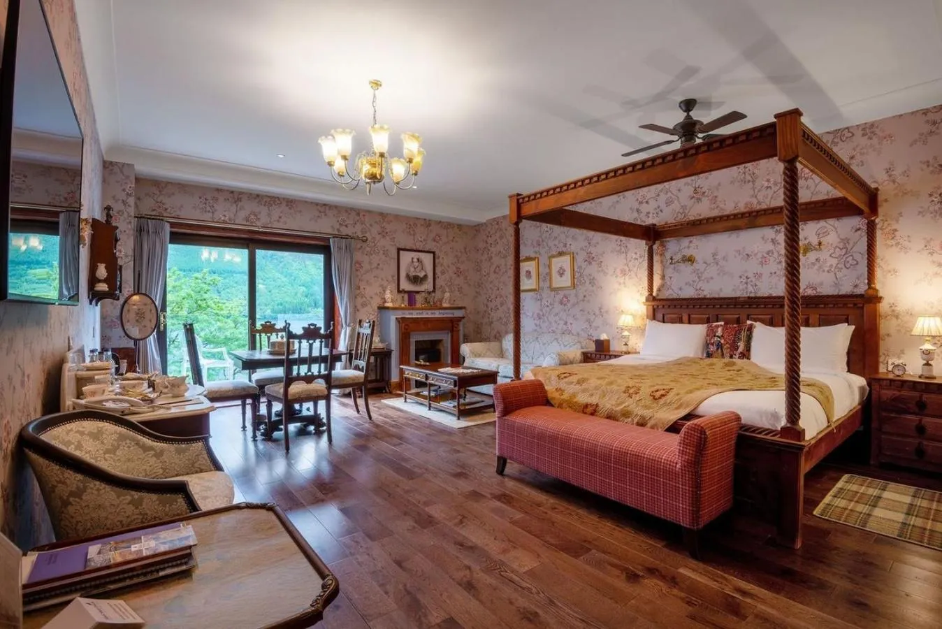 View (from property/room), Bed in The Whispering Pine Lodge