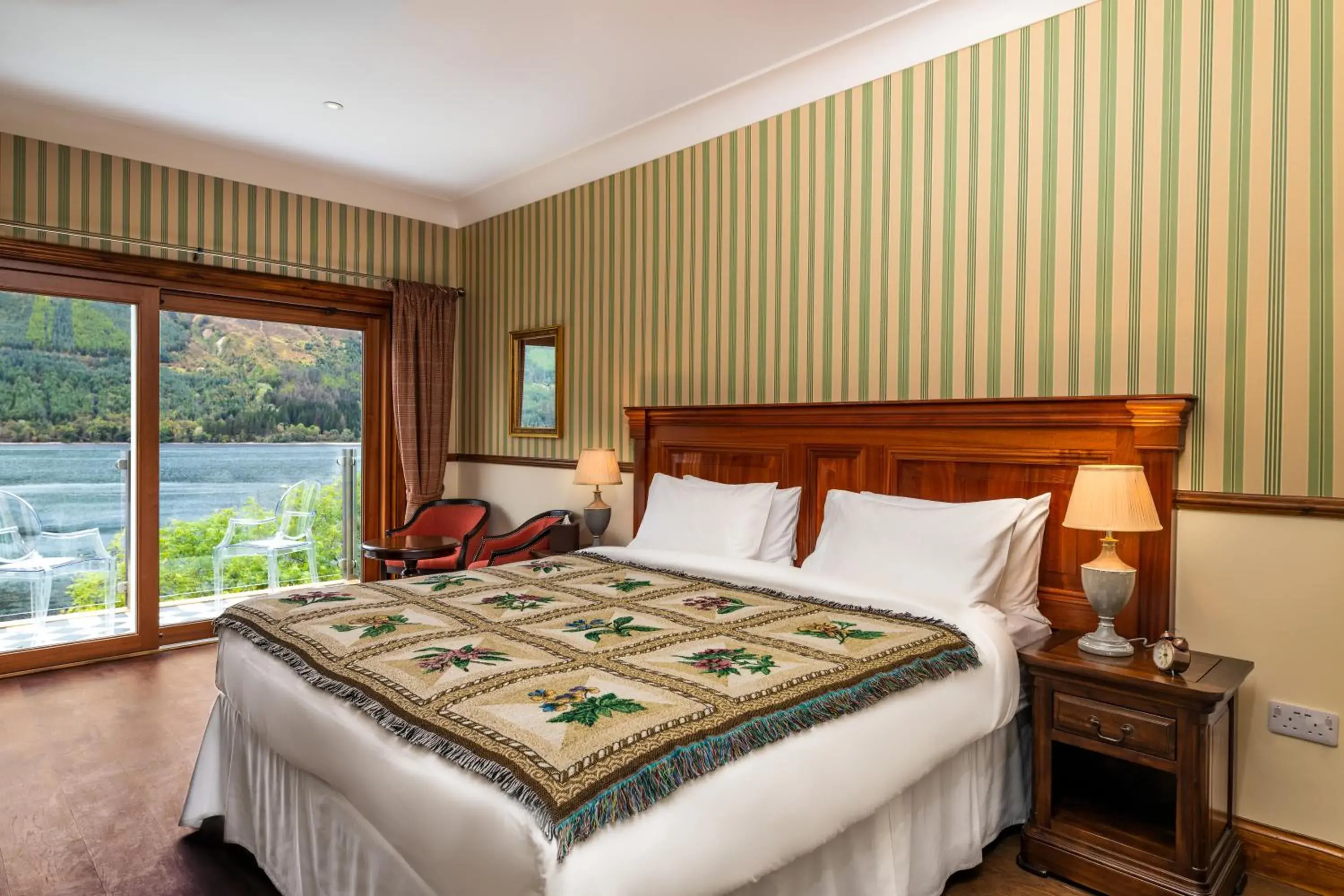 King Room with Balcony in The Whispering Pine Lodge King Room with Balcony in The Whispering Pine Lodge