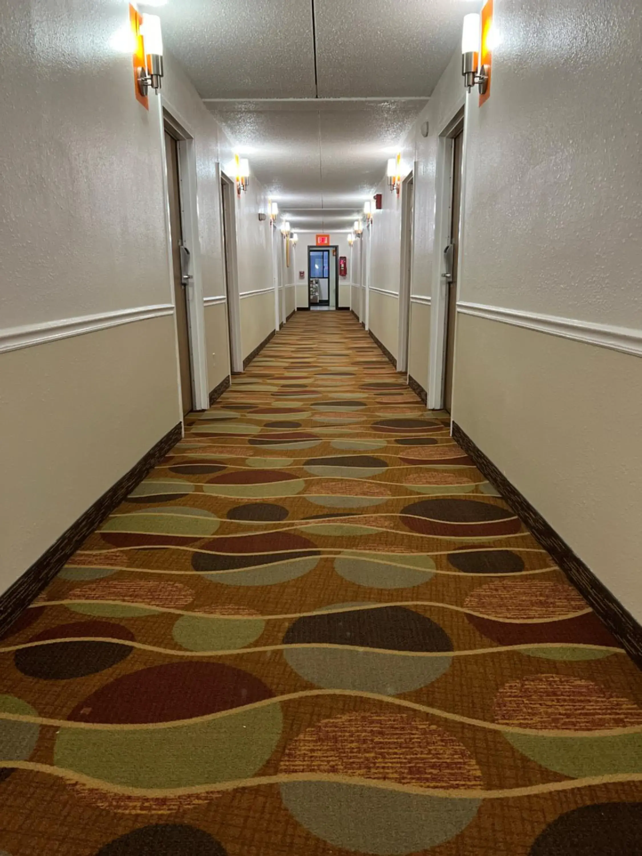 Property building in Travelodge by Wyndham Wytheville Property building in Travelodge by Wyndham Wytheville