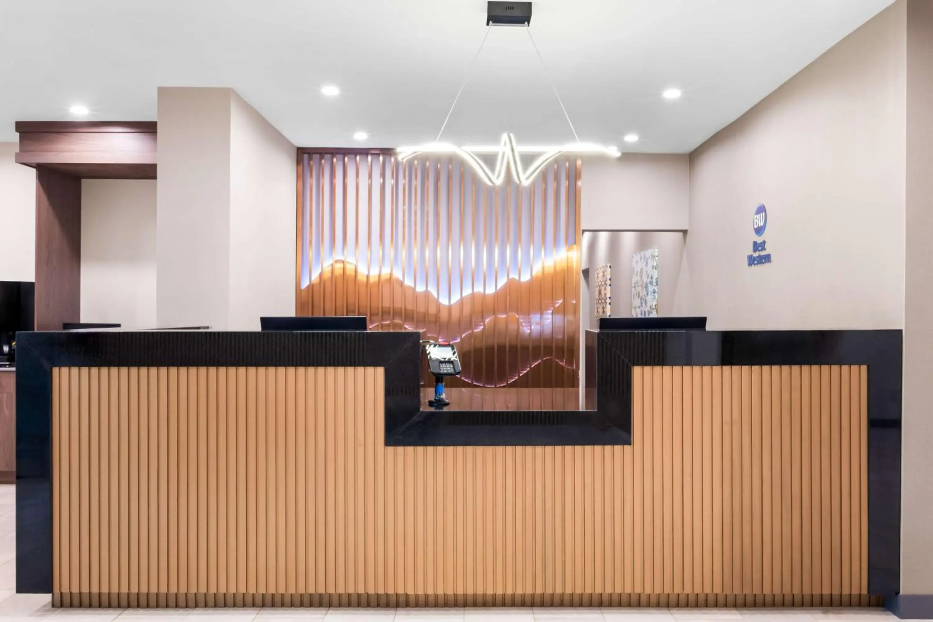 Lobby or reception in Best Western Niantic - New London, Mystic Area Lobby or reception in Best Western Niantic - New London, Mystic Area