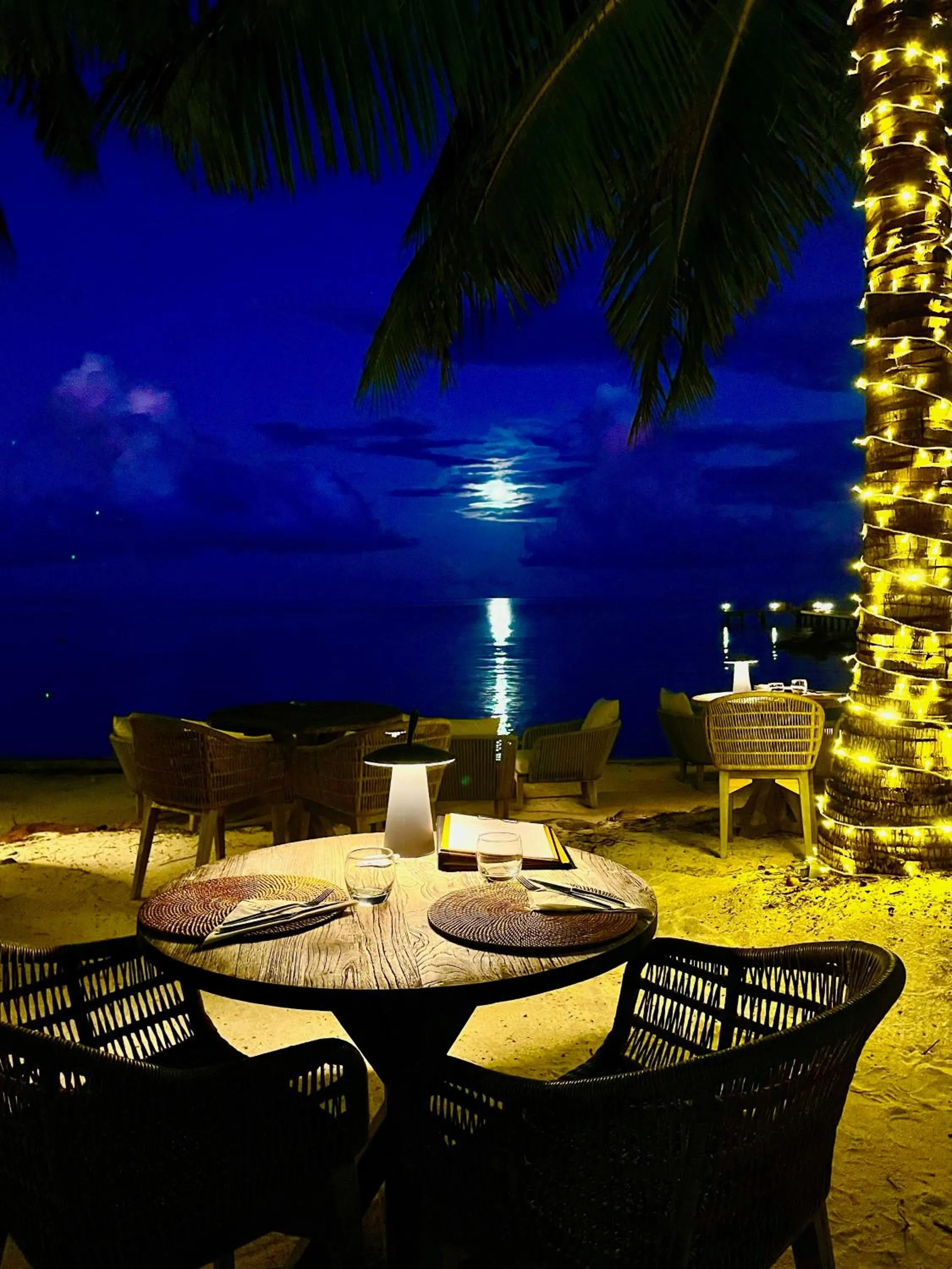 Beach in Opoa Beach Hotel