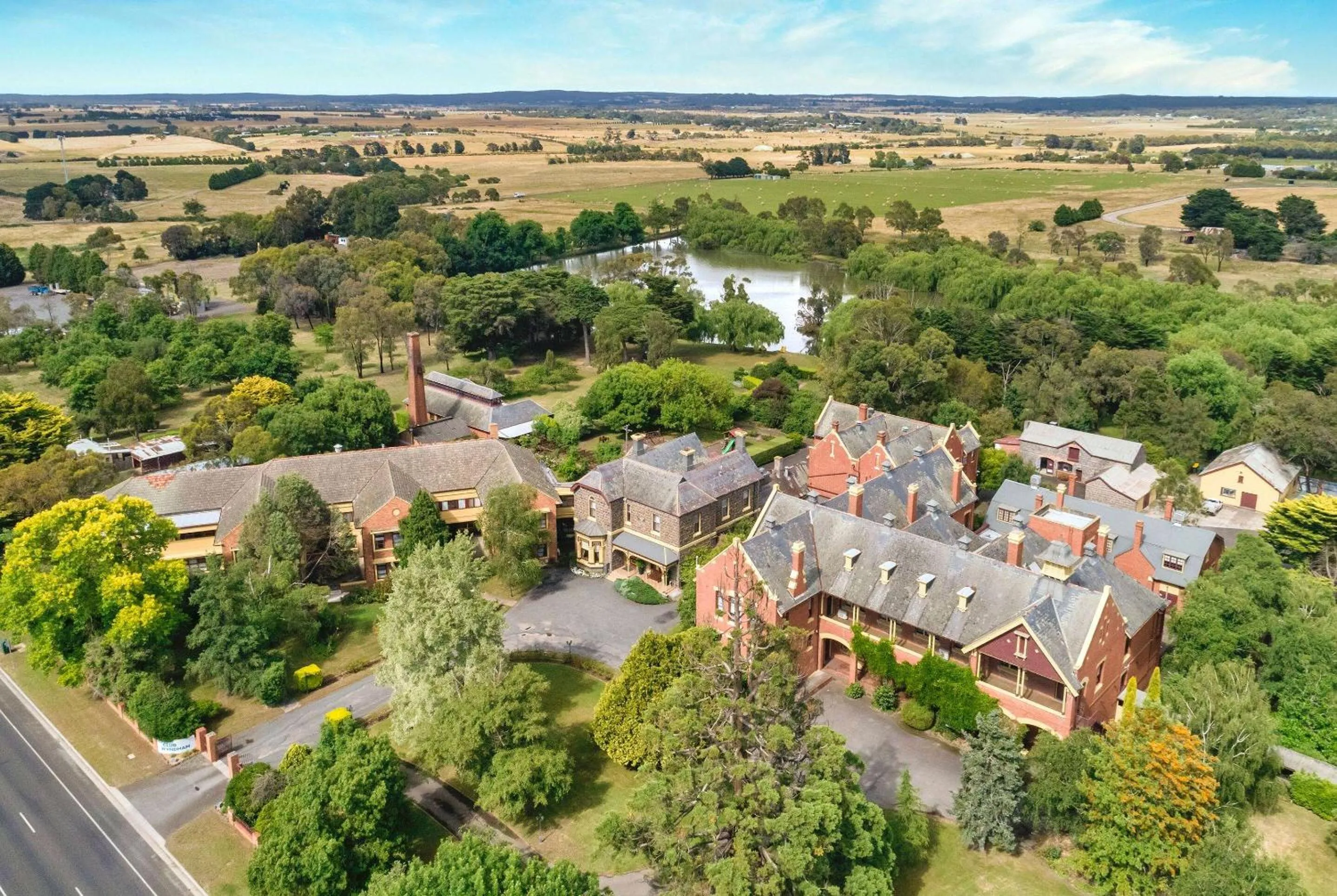 Property building in Club Wyndham Ballarat, Trademark Collection by Wyndham