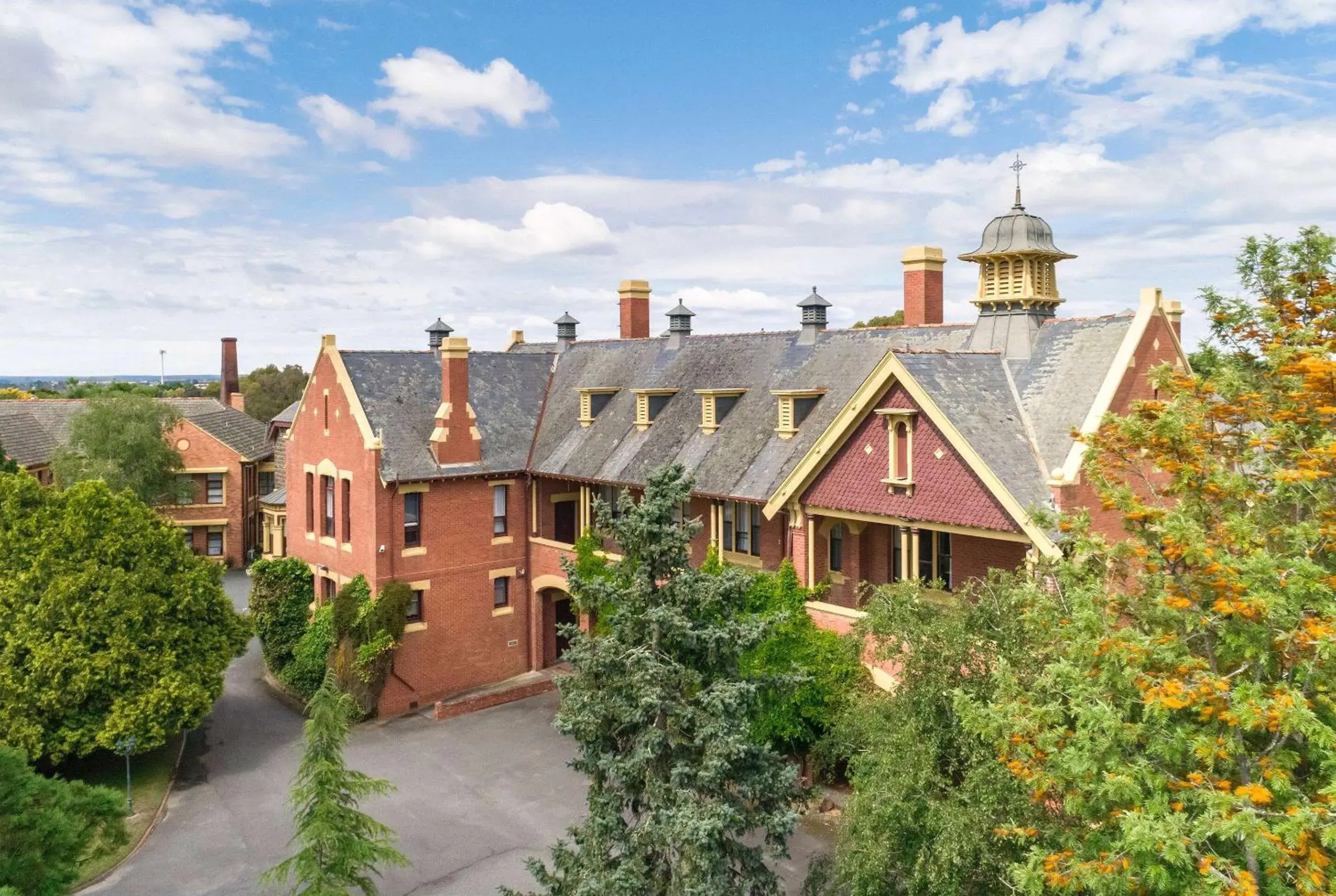 Property building in Club Wyndham Ballarat, Trademark Collection by Wyndham Property building in Club Wyndham Ballarat, Trademark Collection by Wyndham