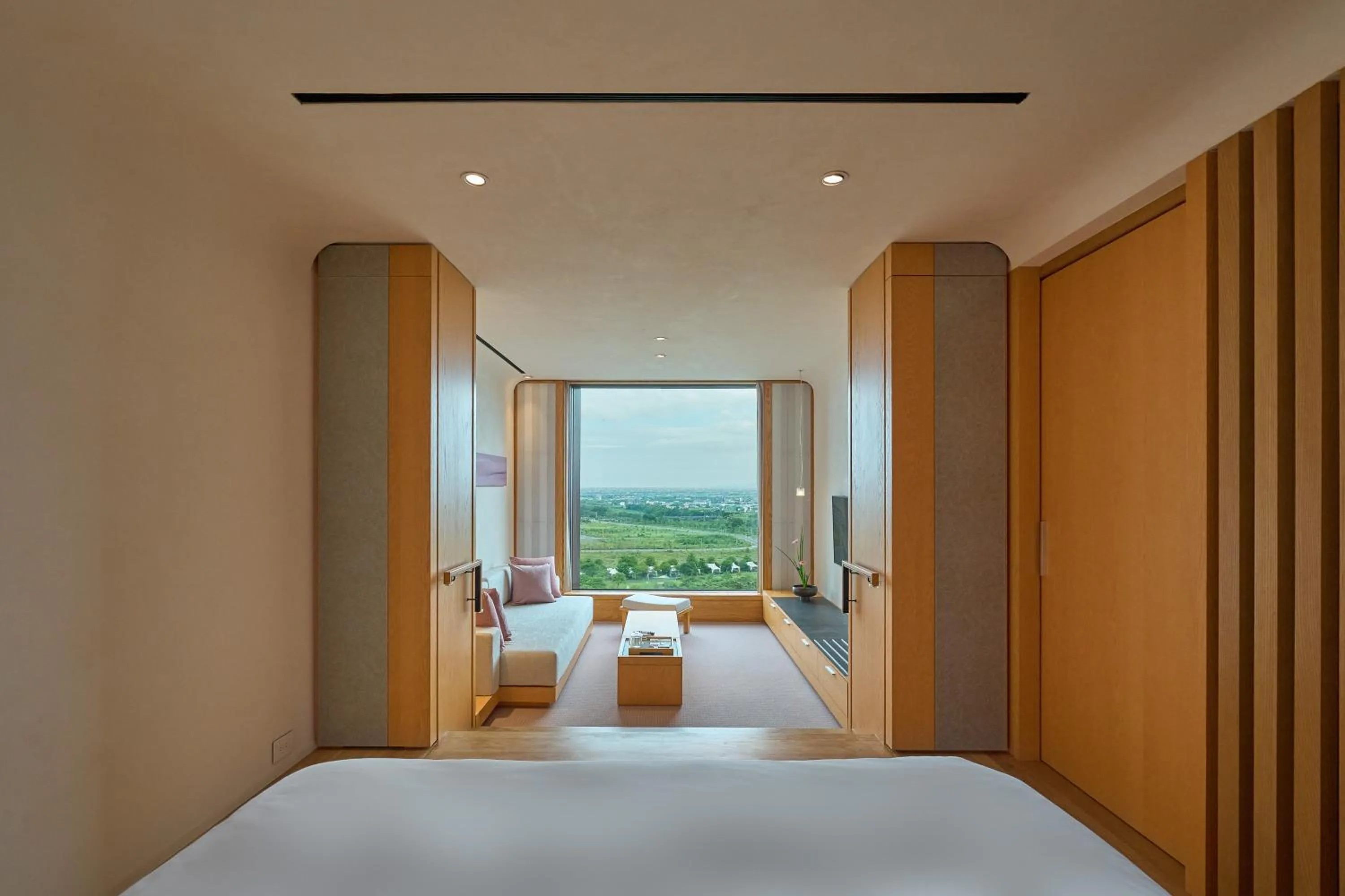 Photo of the whole room, Bed in Hotel Royal Chiao Hsi