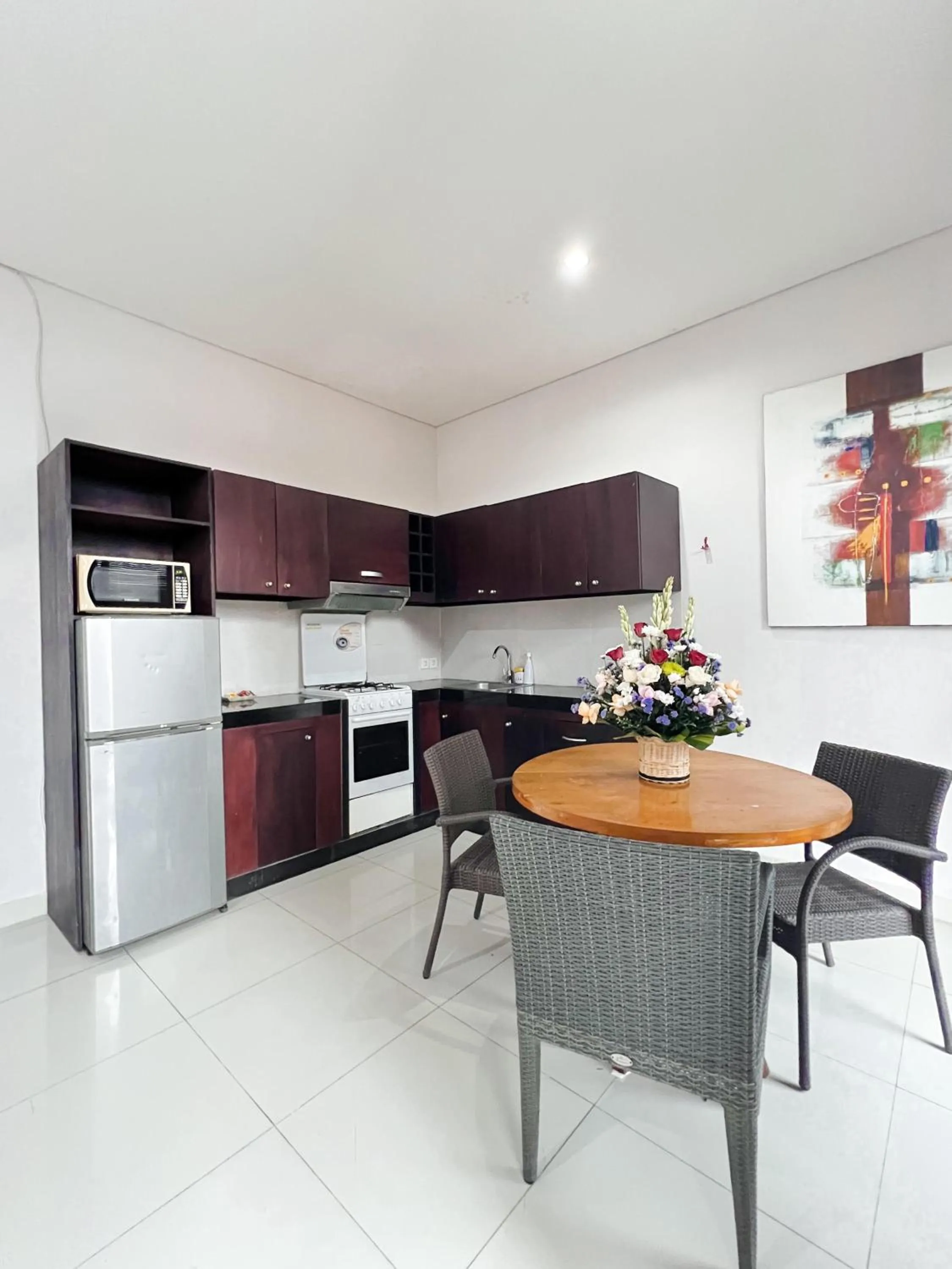 Kitchen or kitchenette in Apple Villas & Apartments