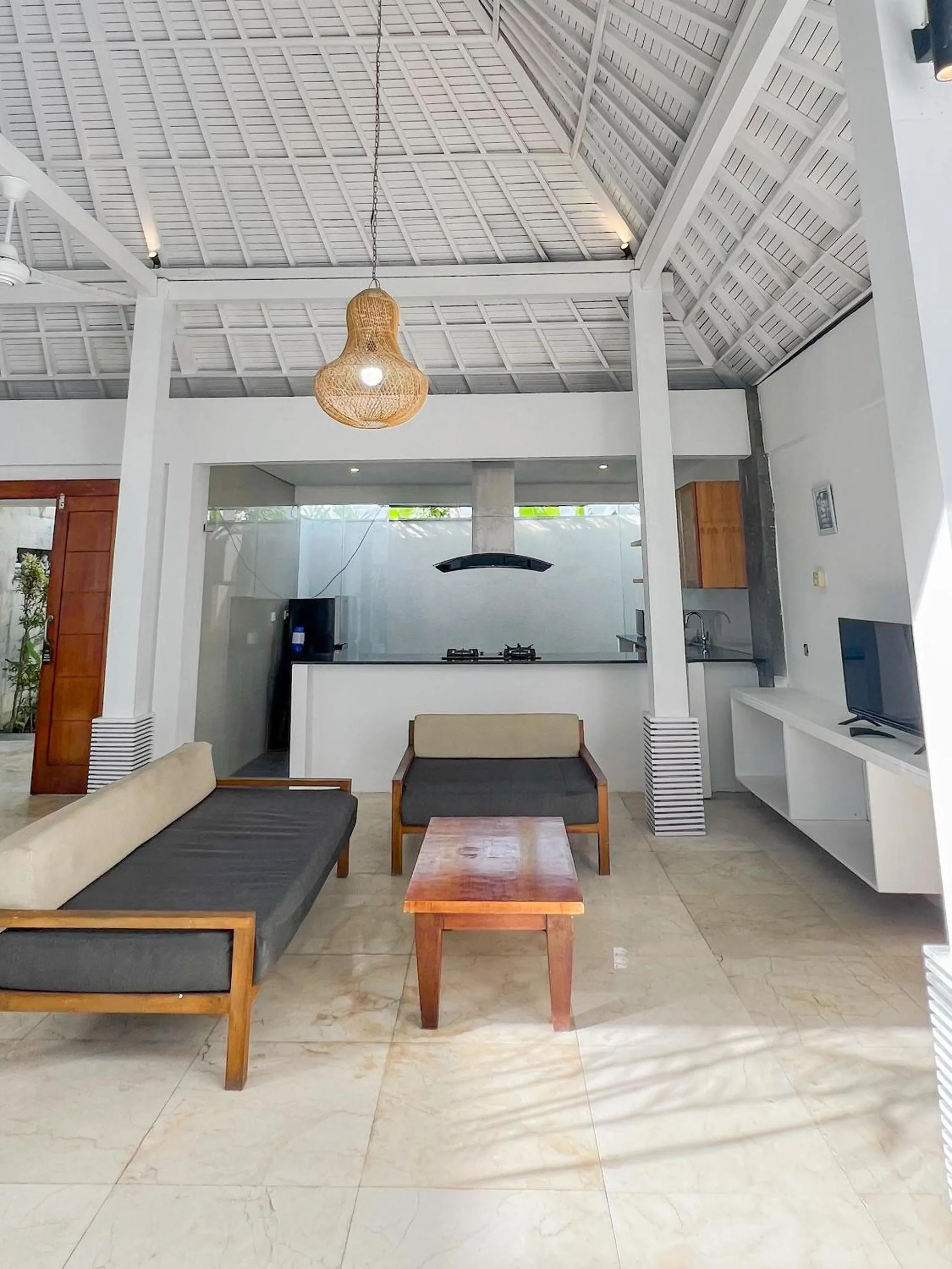 Kitchen or kitchenette in Apple Villas & Apartments